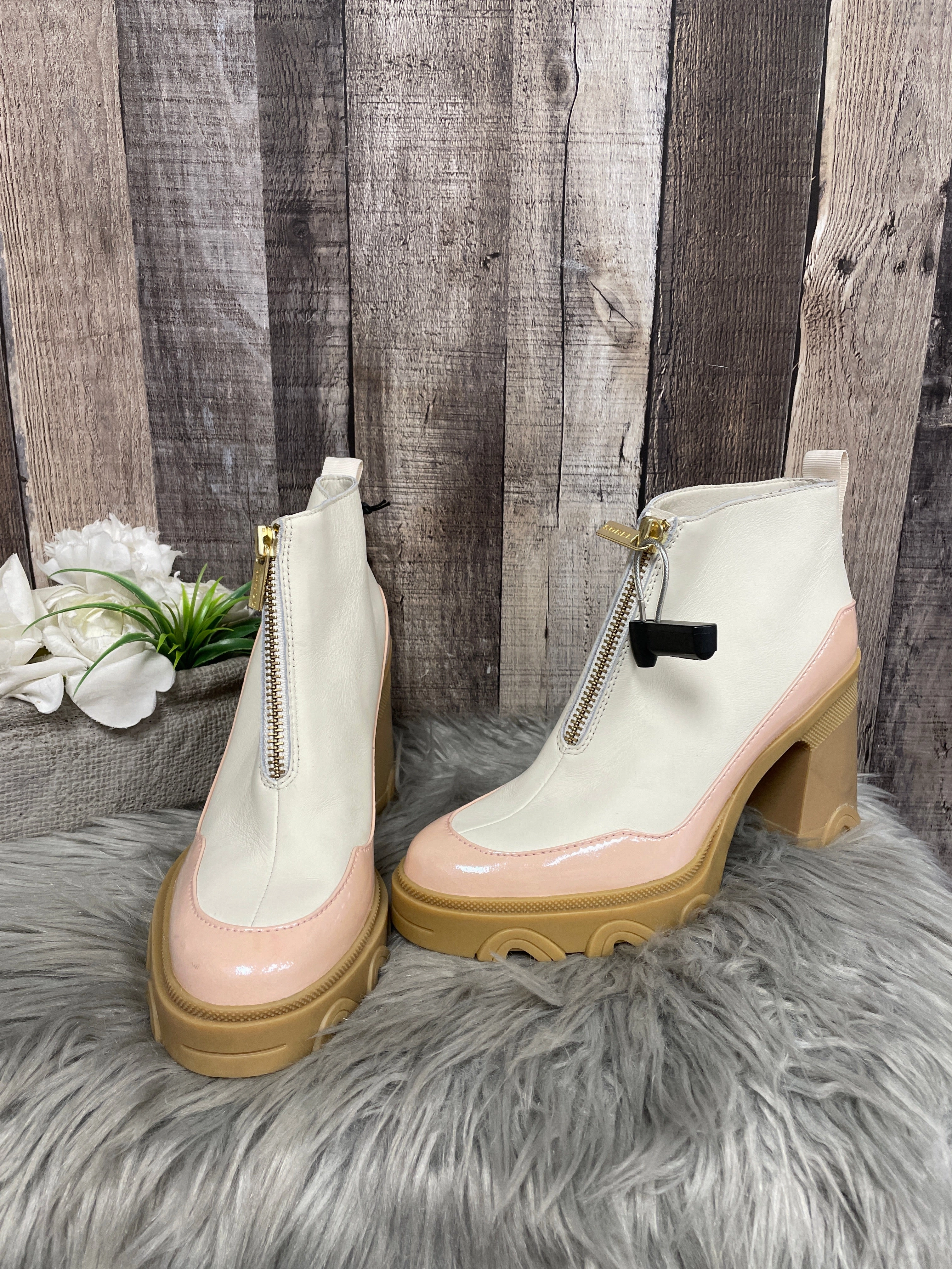 Boots Ankle Heels By Sorel In Multi-colored, Size: 8.5 Simple Style