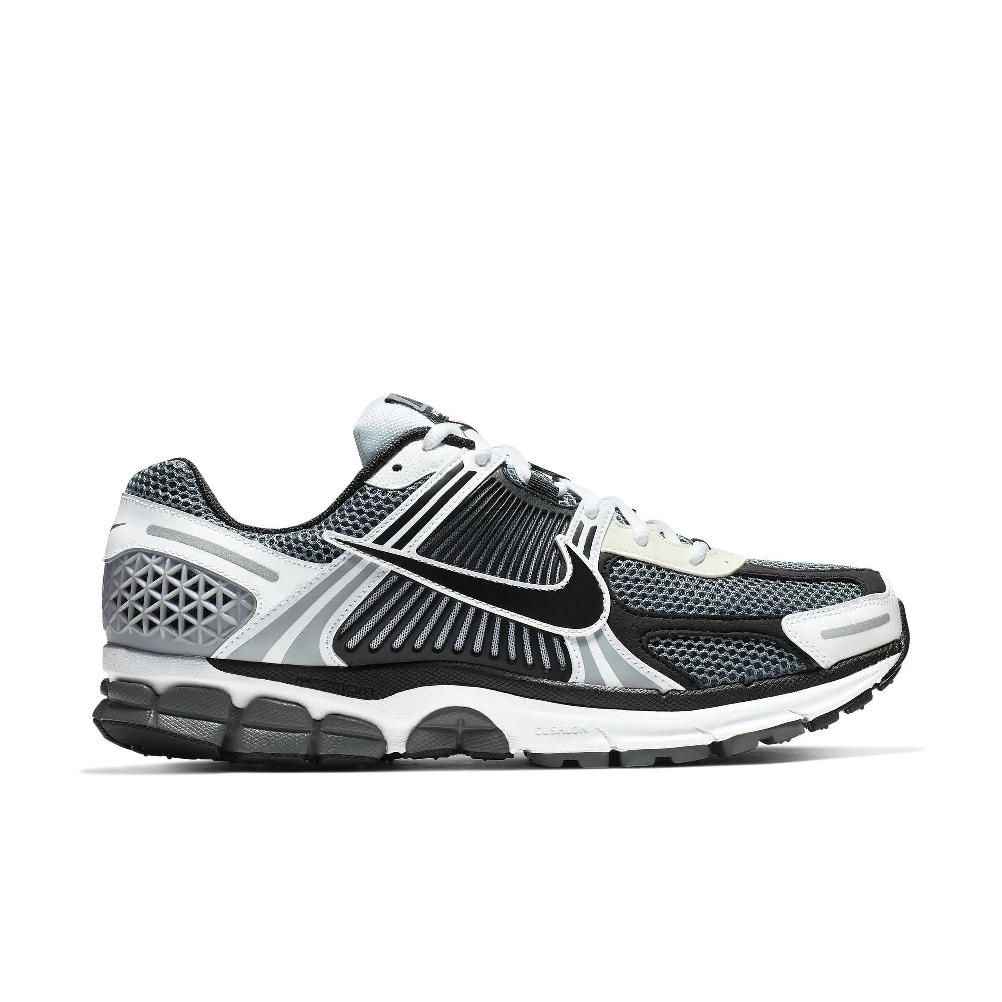 NIKE ZOOM VOMERO 5 SE SP Vibrant lining