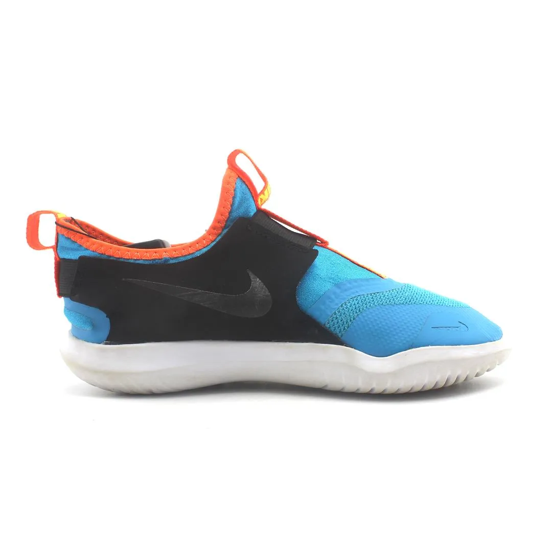 NIKE FLEX RUNNER LASER