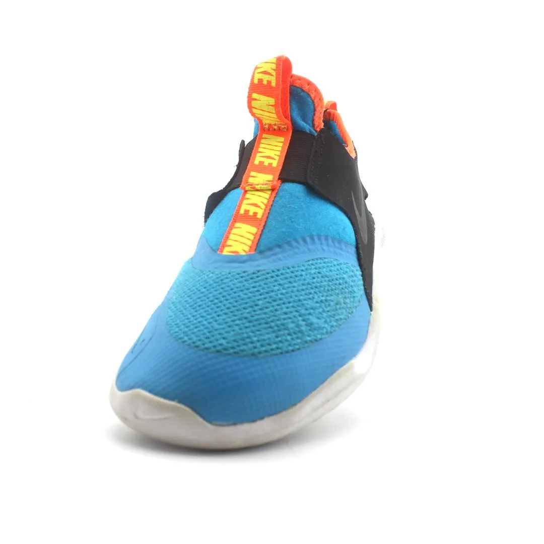 NIKE FLEX RUNNER LASER