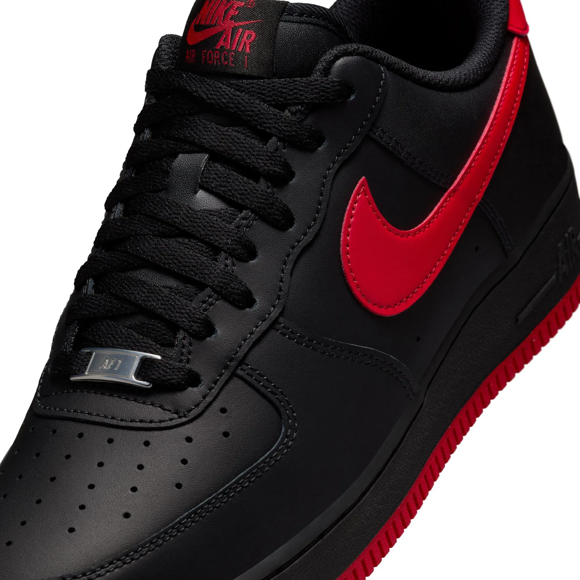 adventure - themed shoes Nike Mens Air Force 1 Low "Bred" Shoes