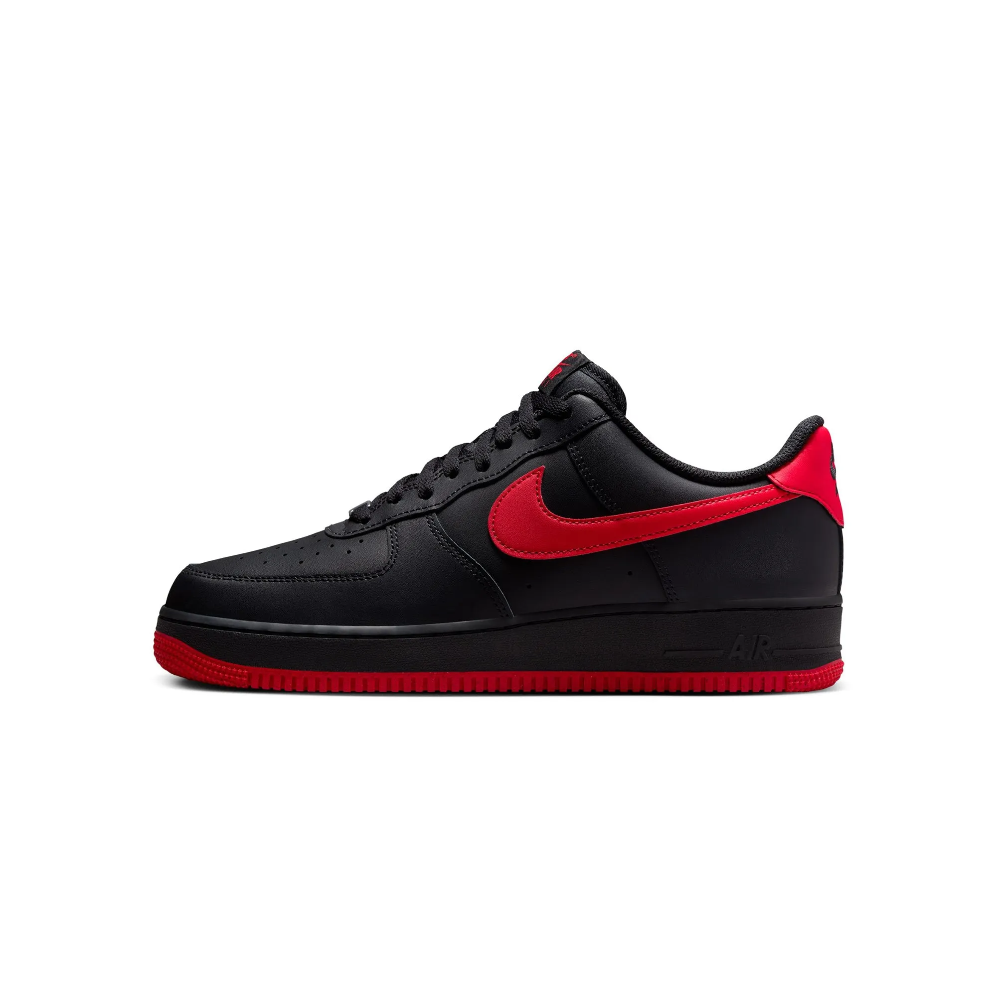 Tempo run Nike Mens Air Force 1 Low "Bred" Shoes