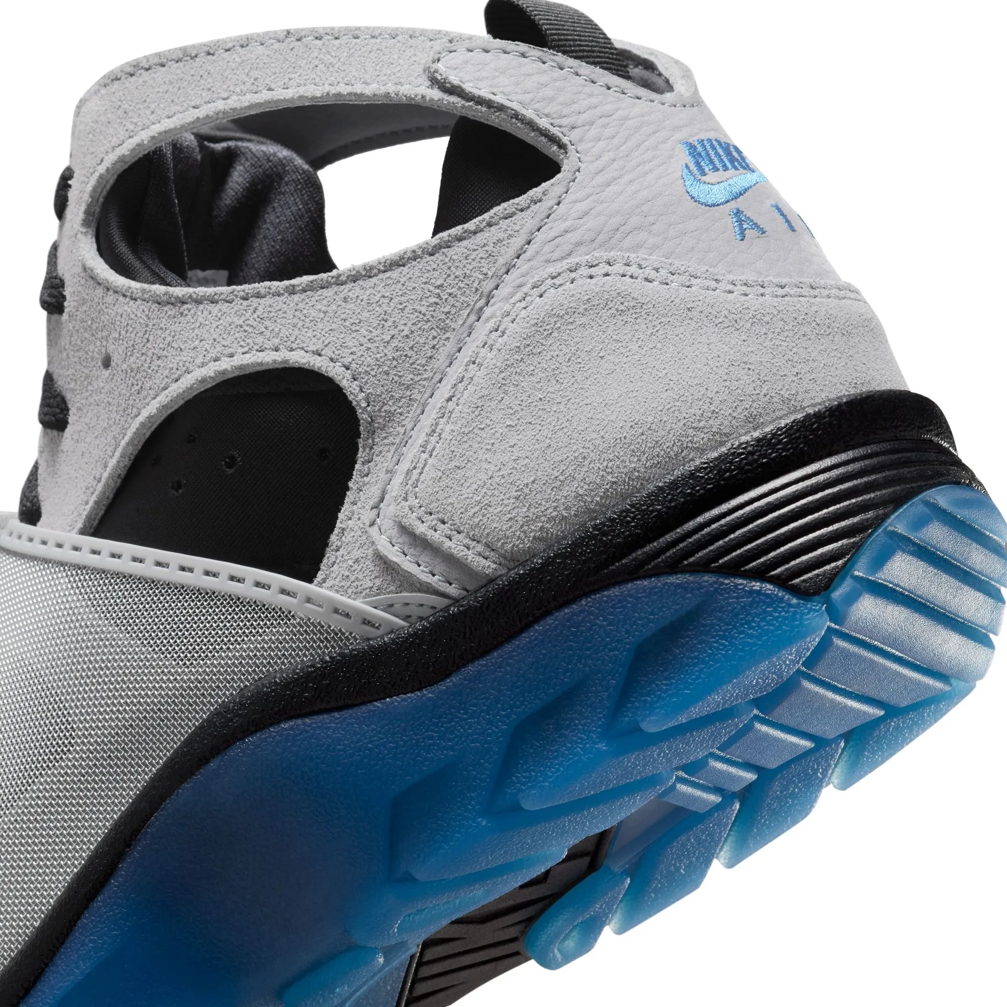 knitted upper running shoes Nike Mens Air Trainer Huarache Shoes