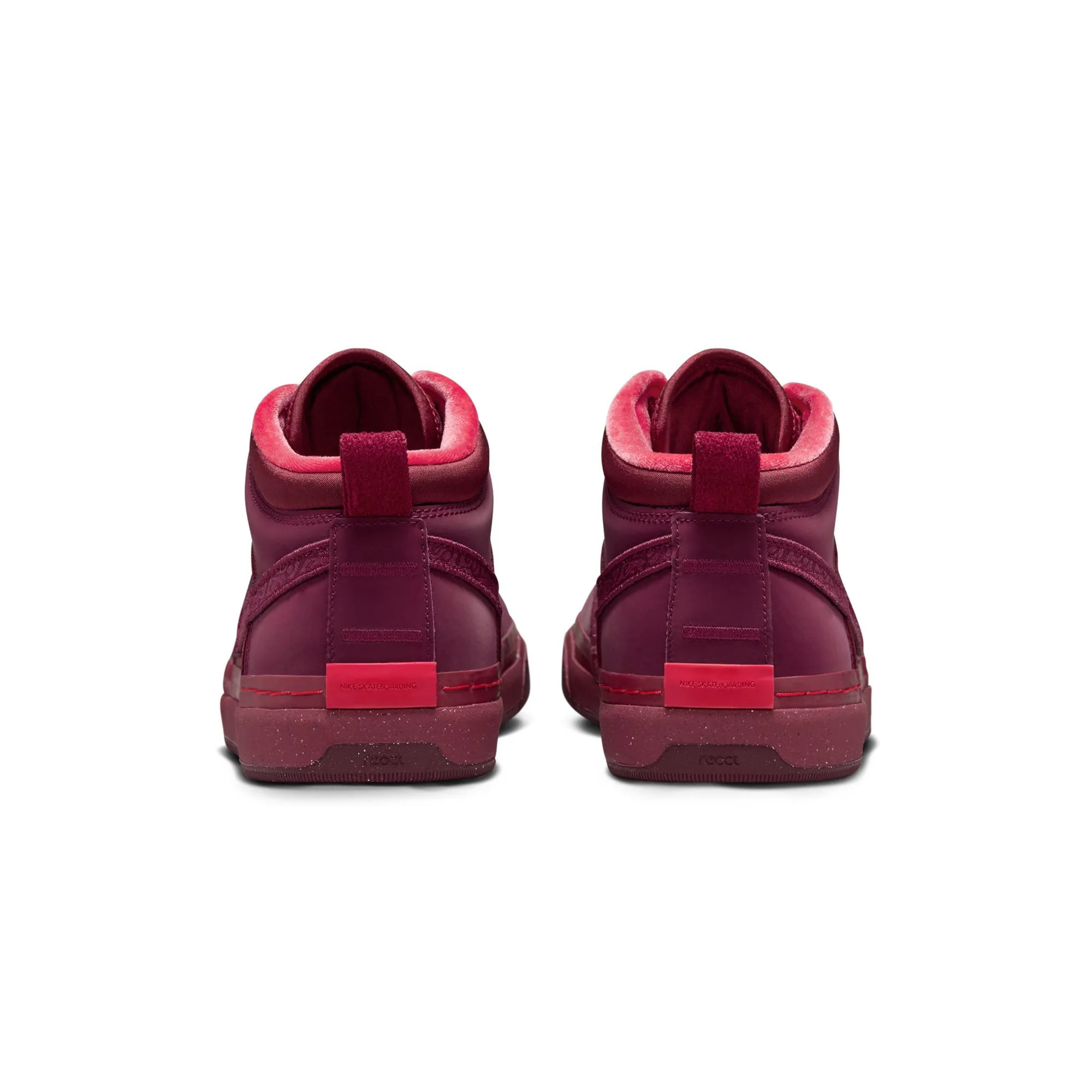 Improved features neutral - arch shoe help Nike SB Mens React Leo PRM Shoes