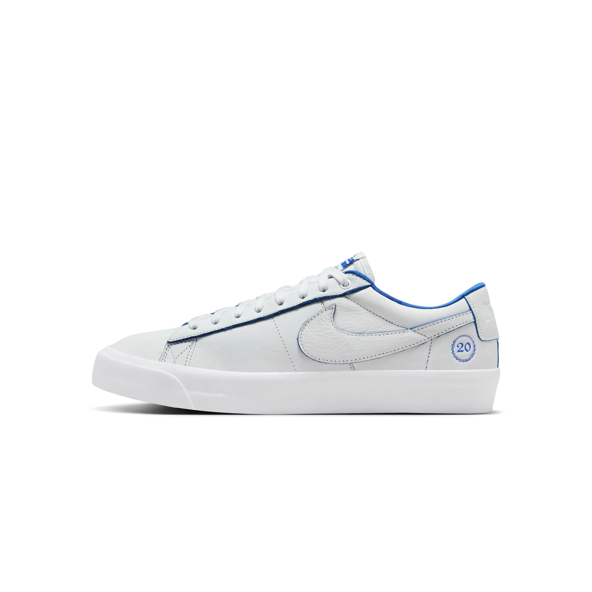 running in a light rail station area shoes endurance - training shoes Nike SB Mens Zoom Blazer Low Pro GT "Fine China" Shoes