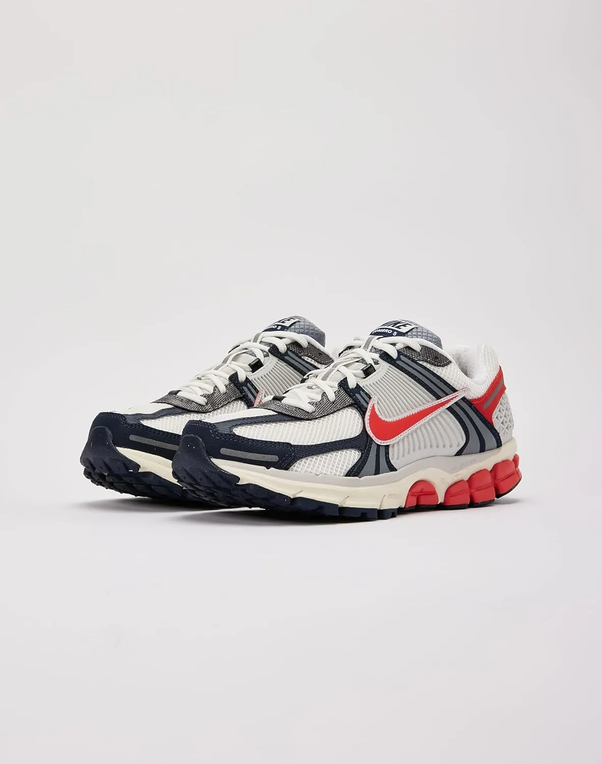 Nike Zoom Vomero 5 Men's Shoes