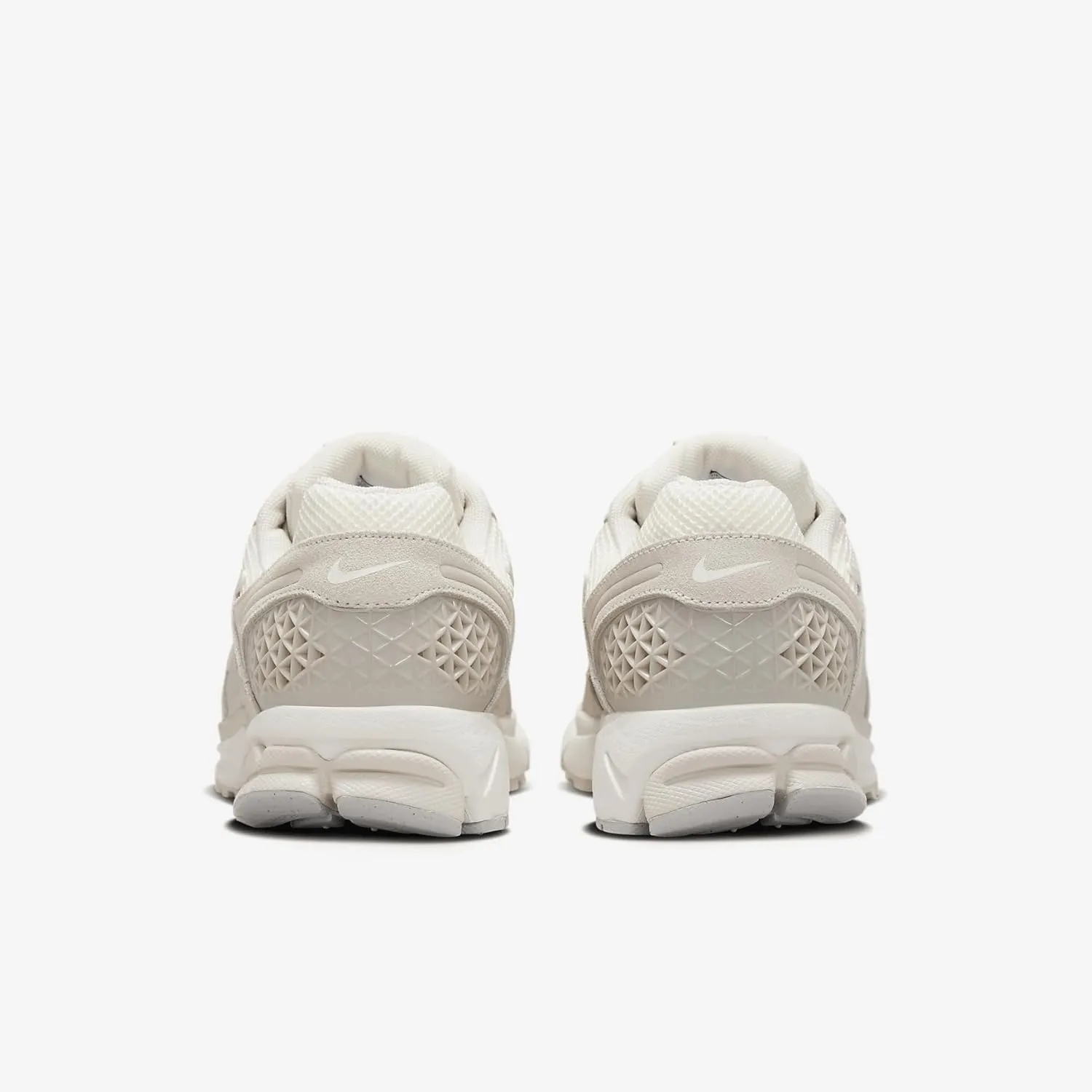 Nike Zoom Vomero 5 Men's Shoes