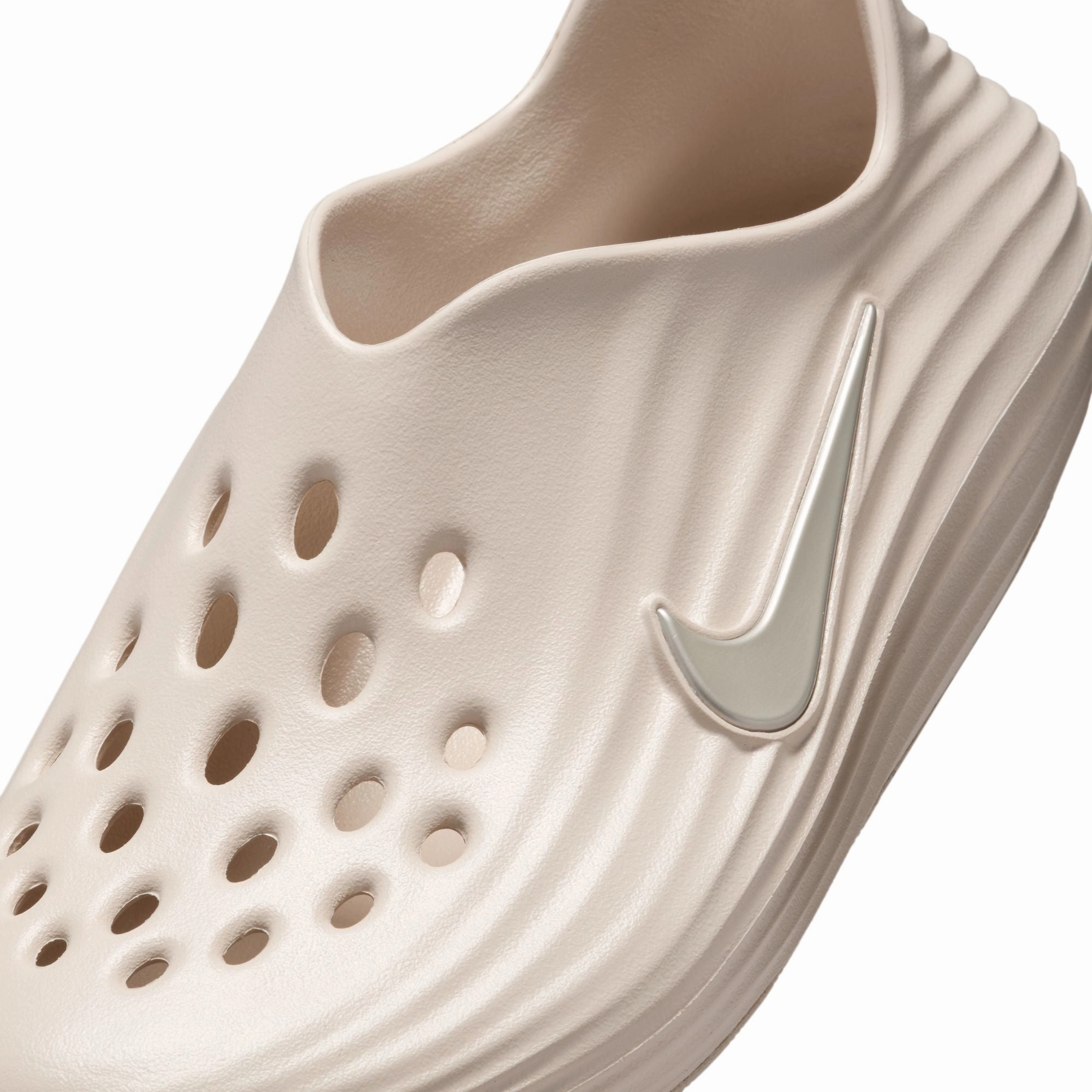 Ventilated Footbed Convenient Nike Womens ReactX Rejuven8 Sandals