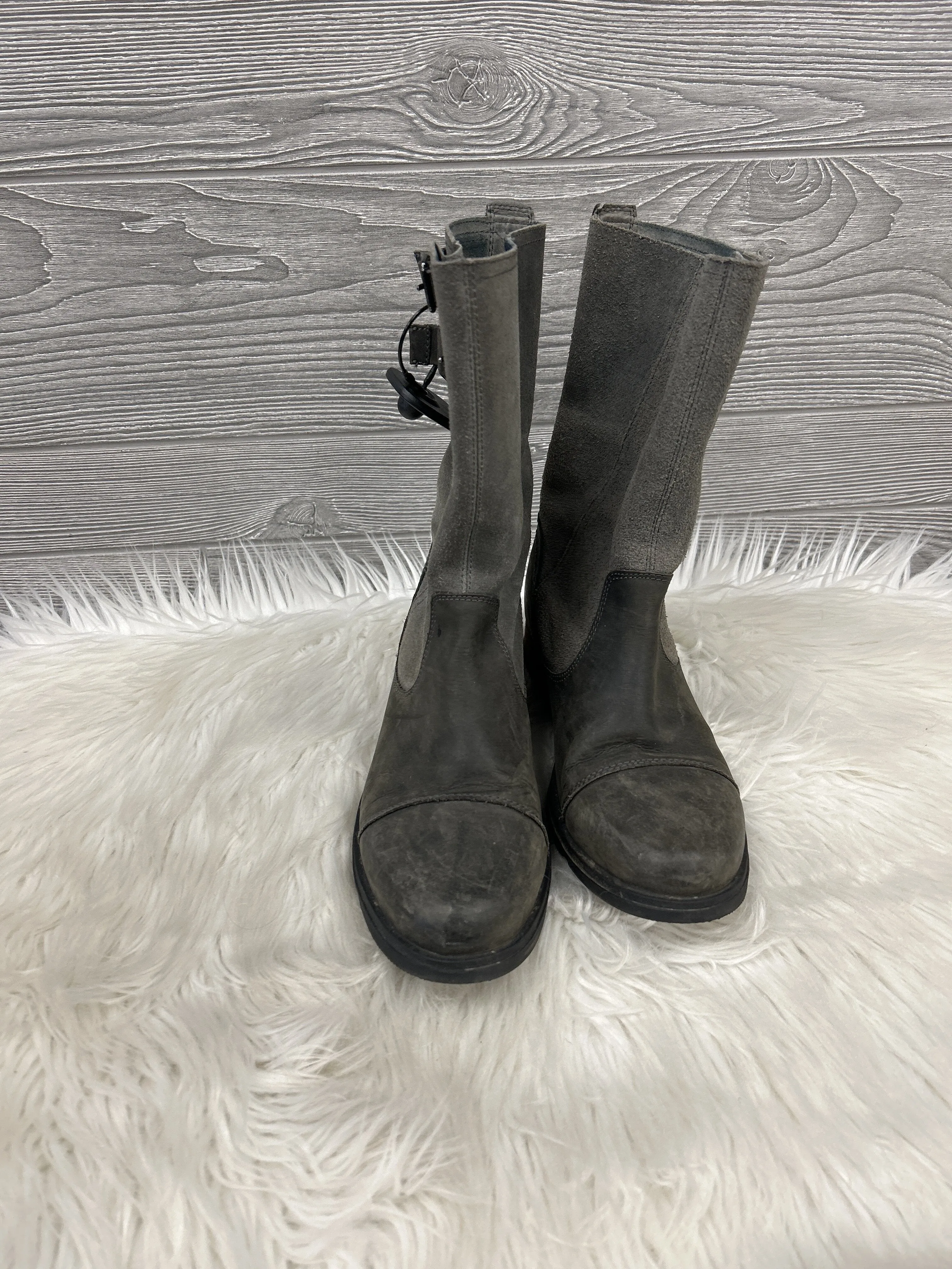 Relaxed Style Evening Outfit Boots Mid-calf Flats By Sorel  Size: 8.5