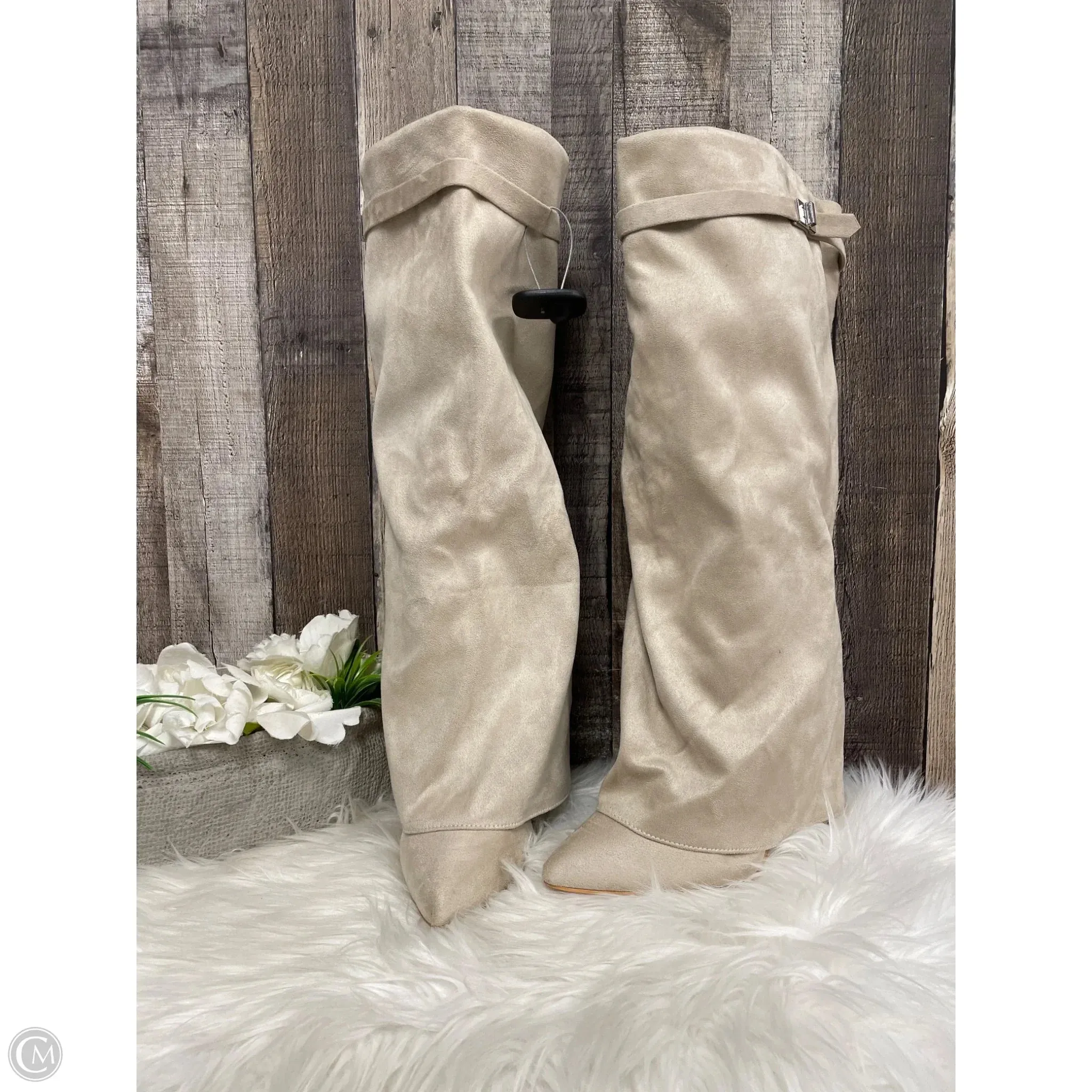Perfect Footwear Look Layered Style Boots Knee Heels By Pretty Little Thing In Beige, Size: 9