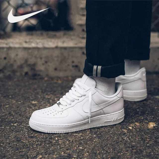 Original  Fashion High-top  Air Force 1 AF1 Men's Skateboarding Shoes Sports Wear Resistant Outdoor Women Sneakers