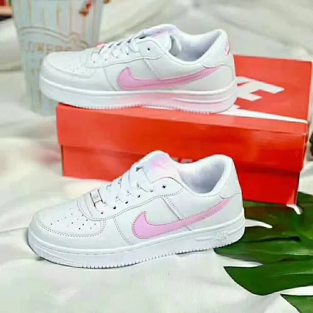 Original  Fashion High-top  Air Force 1 AF1 Men's Skateboarding Shoes Sports Wear Resistant Outdoor Women Sneakers