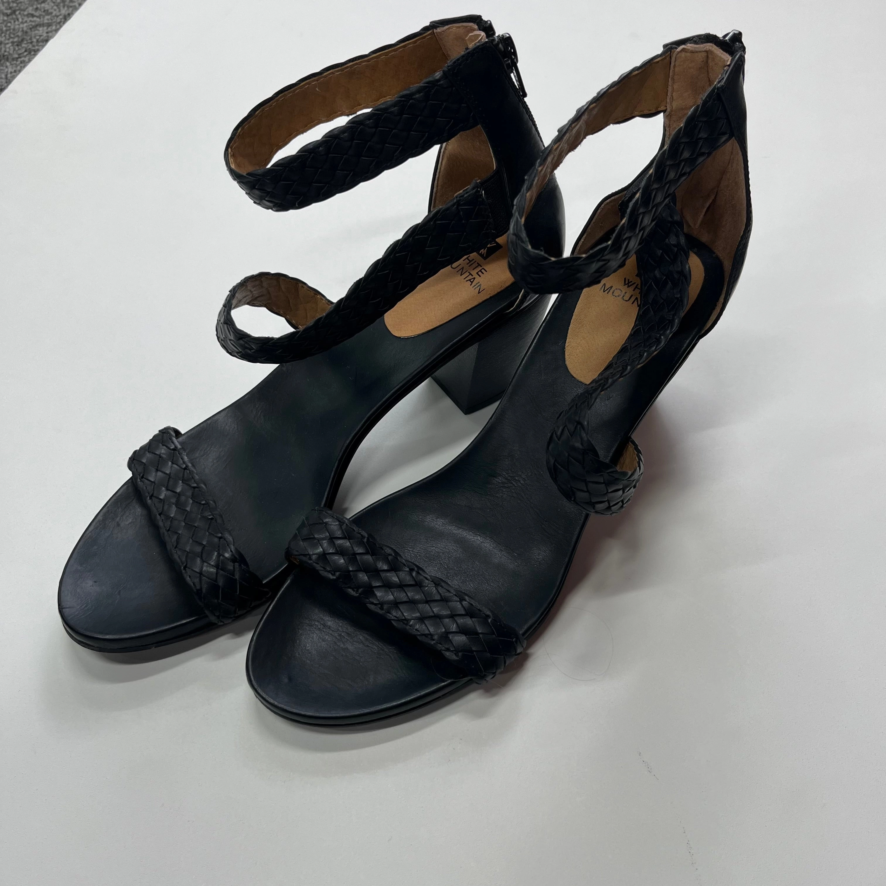 Mid Top Style Shoes Heels Block By White Mountain  Size: 10