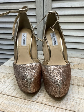 Soft Motion Shoes Heels Stiletto By Steve Madden In Gold, Size: 7.5