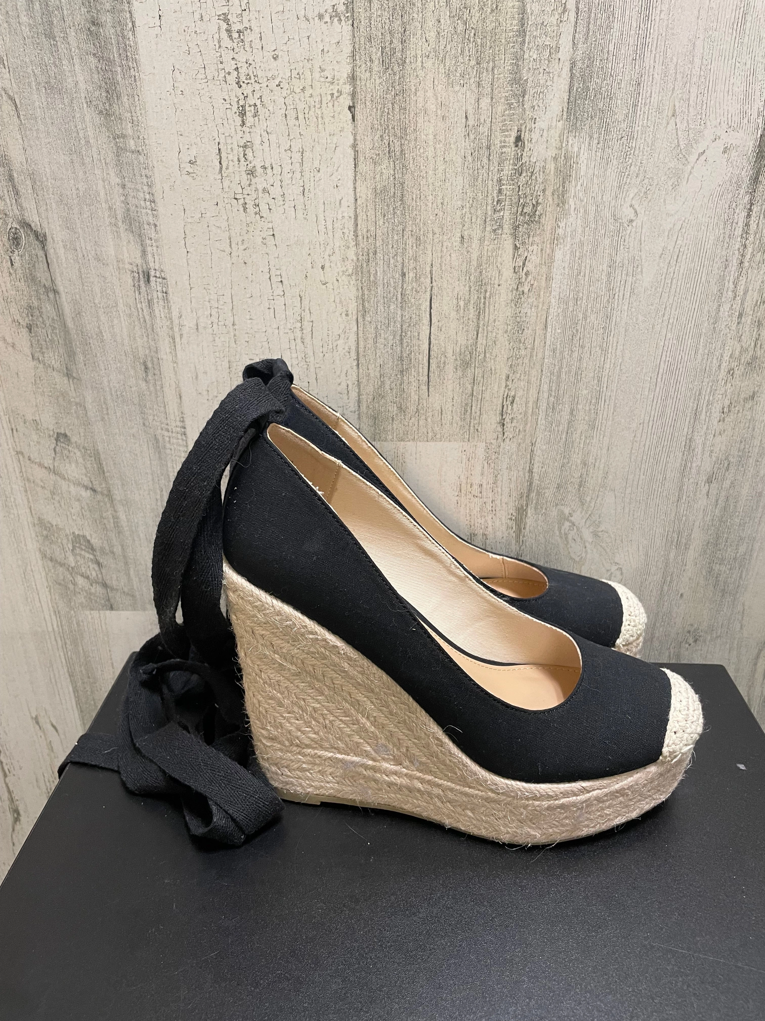 Casual Wedding Heels Bold Heel Boots Shoes Heels Block By Shoedazzle In Black, Size: 8