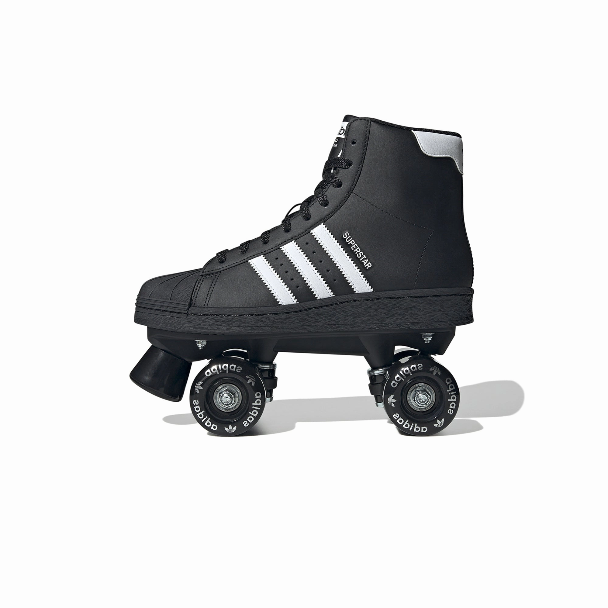 Rough surface grip plyometric - training shoes Adidas Womens Superstar 82 Roller Skate Shoes