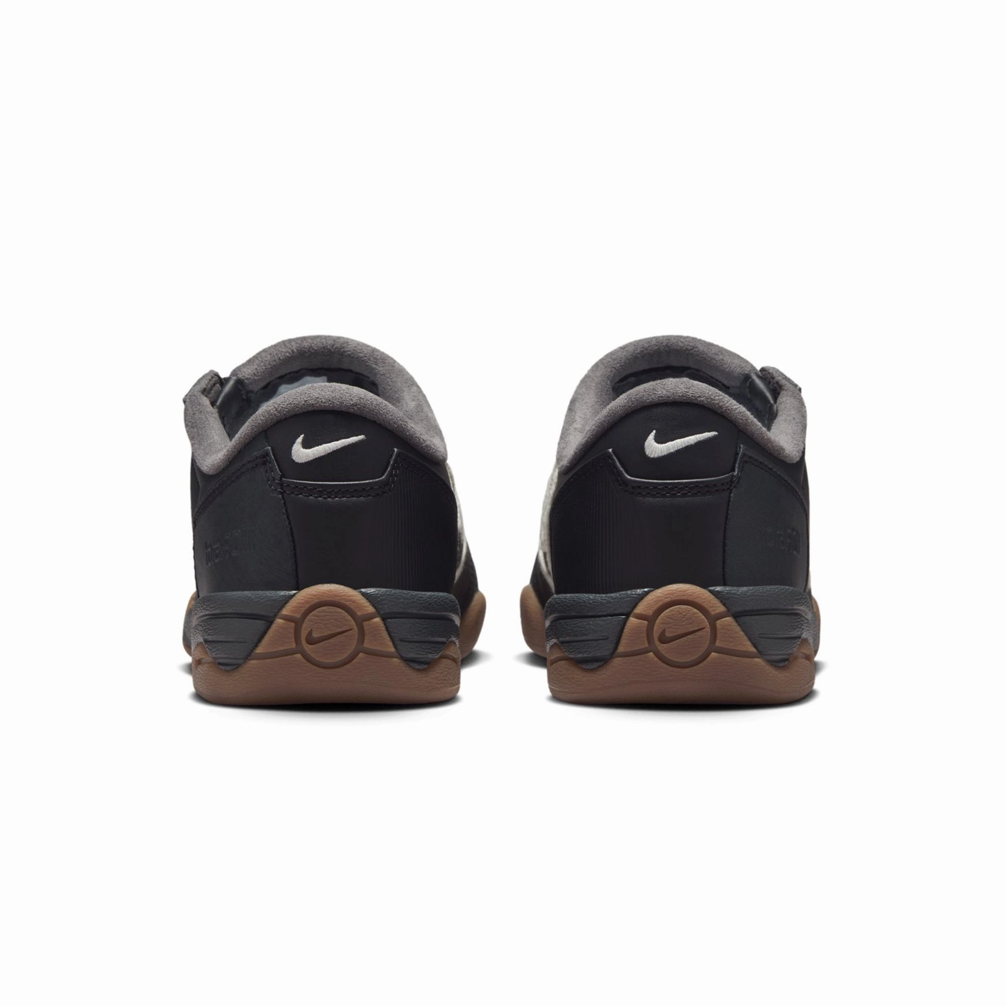 Exclusive Nike Womens Total 90 III SP Shoes