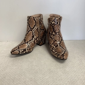 Protective Finish Weekend Wanderer Boots Ankle Heels By J ADAMS In Animal Print, Size: 6