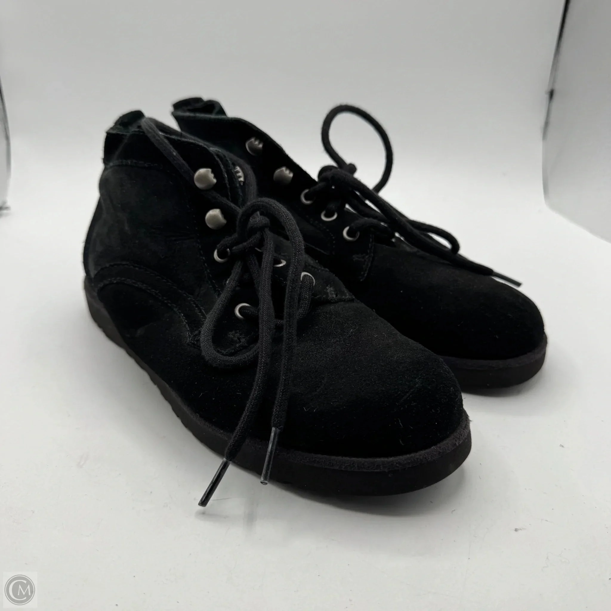Boots Ankle Flats By Ugg In Black, Size: 7 Lightweight Footwear Minimal Design