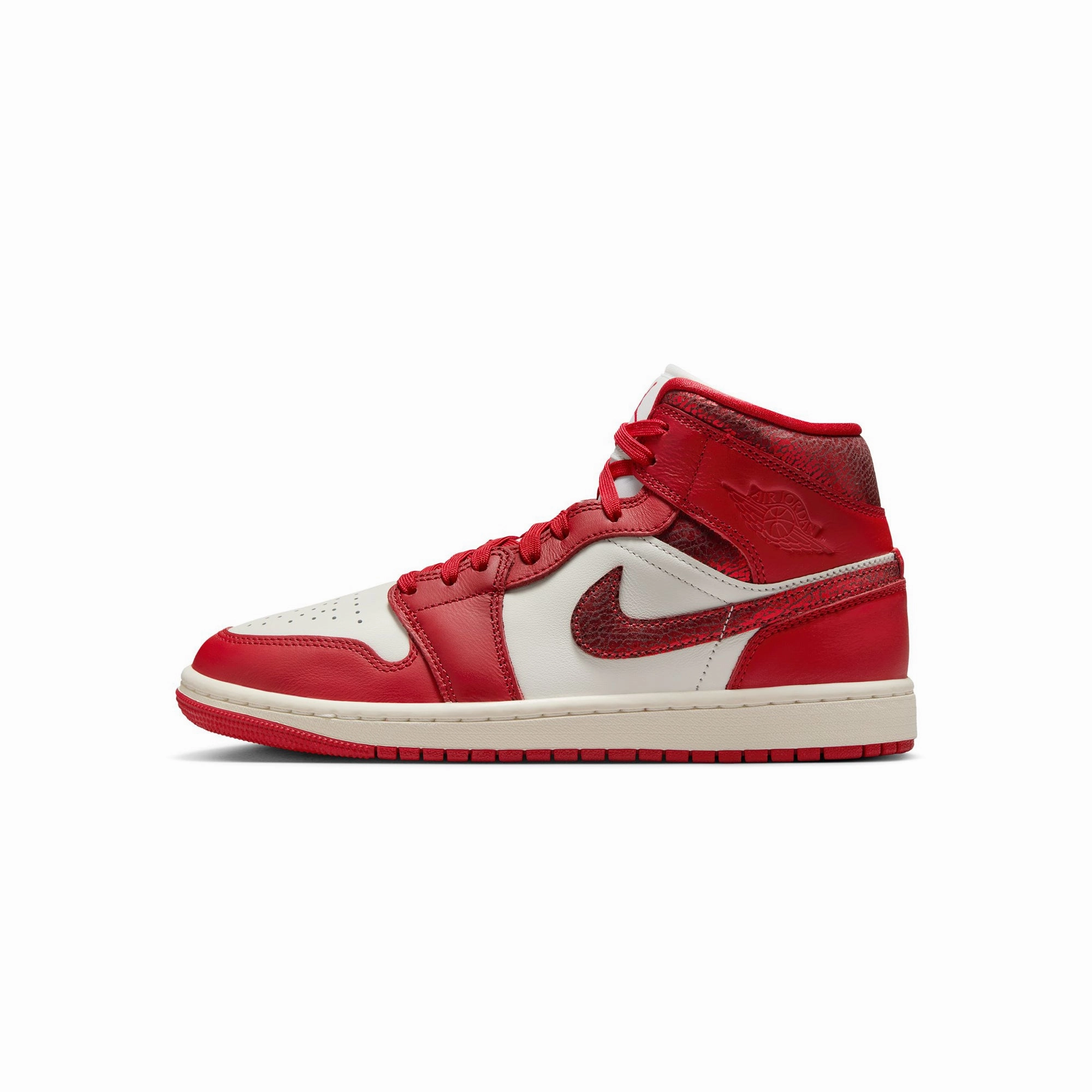 Air Jordan 1 Womens Mid SE Shoes loose - fitting running wear innovation - brand shoes