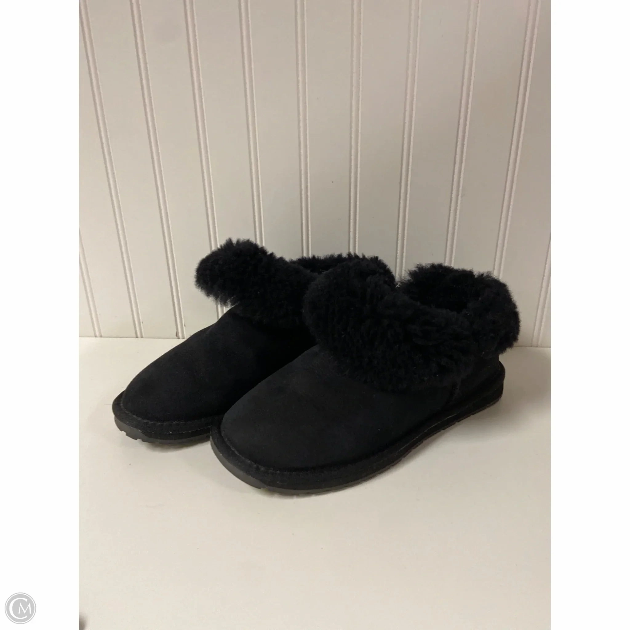Boots Ankle Flats By Emu In Black, Size: 8 Climber Custom Fit