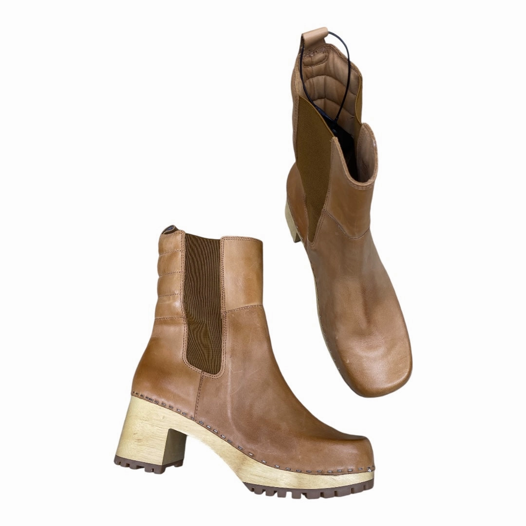 Boots Ankle Heels By Mia In Tan, Size: 11 Comfortable Movement Sturdy Construction