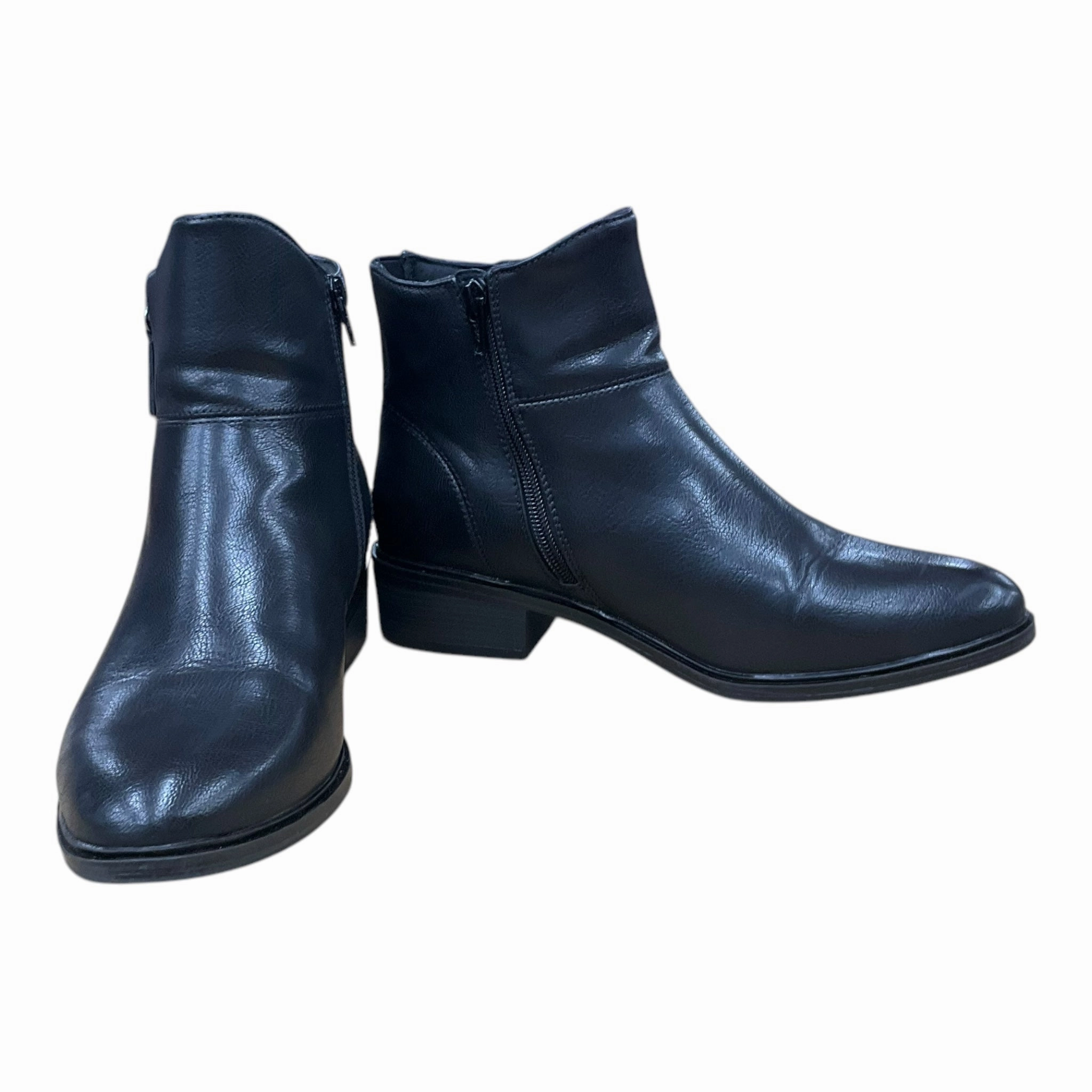 Wind Barrier Day Wear Boots Ankle Flats By Bare Traps In Black, Size: 8