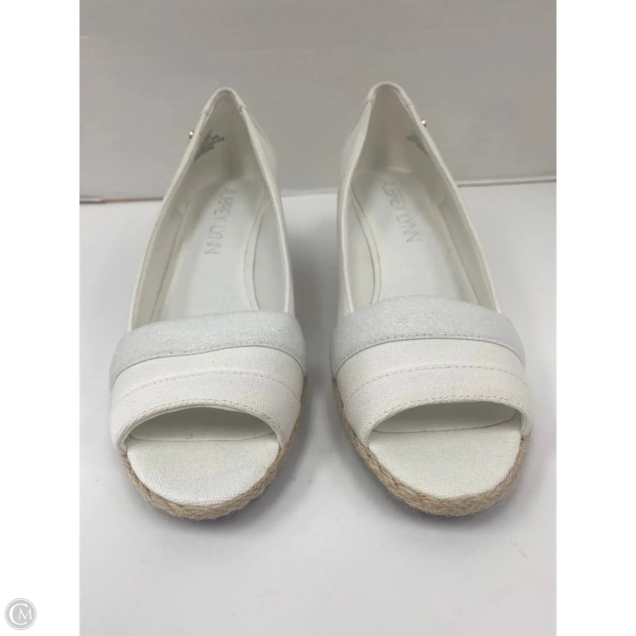 Glamorous Shoes Shoes Heels Block By Clothes Mentor In White, Size: 8