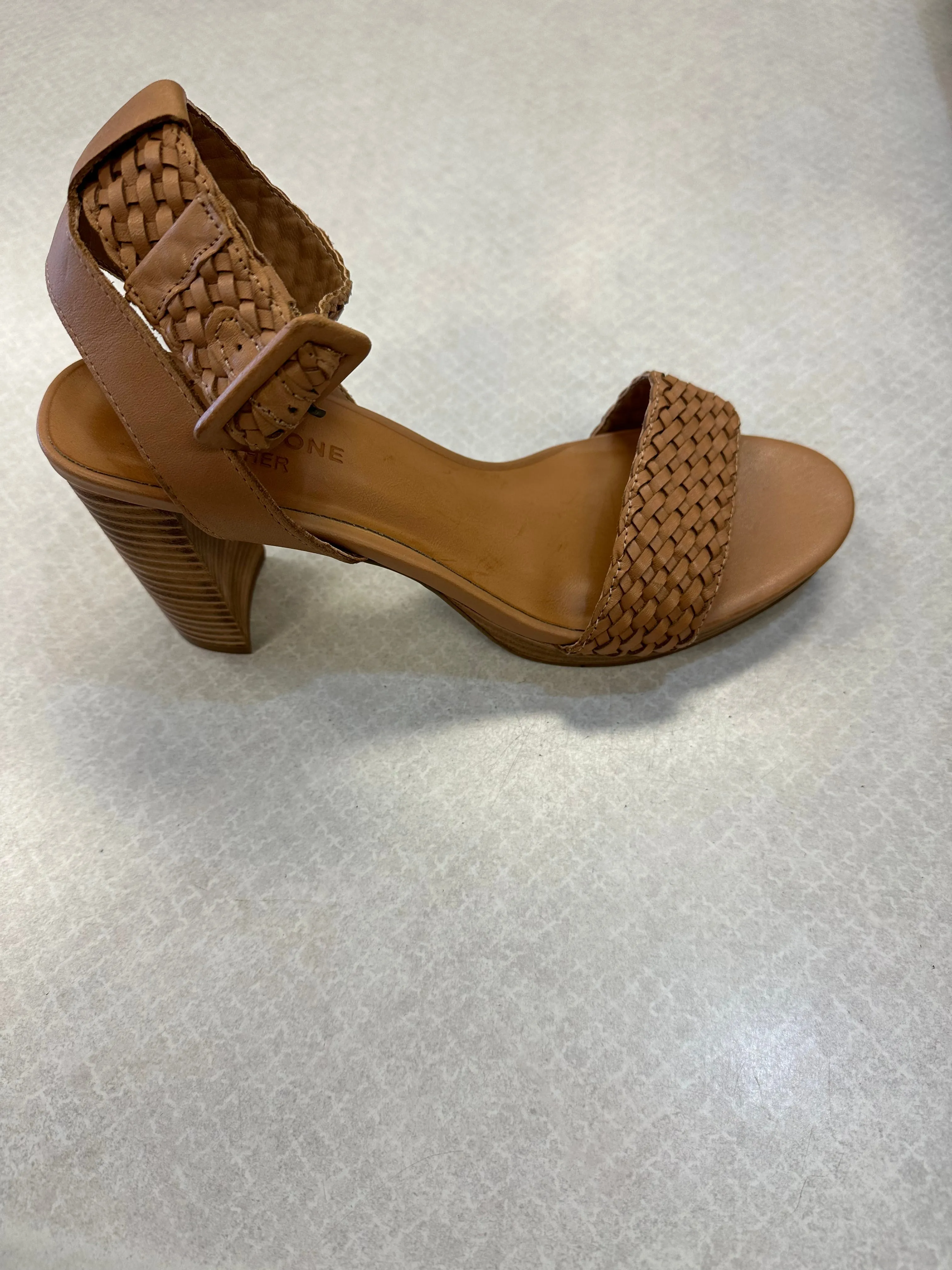 Shoes Heels Block By Clothes Mentor  Size: 10 Happy Mood synthetic material