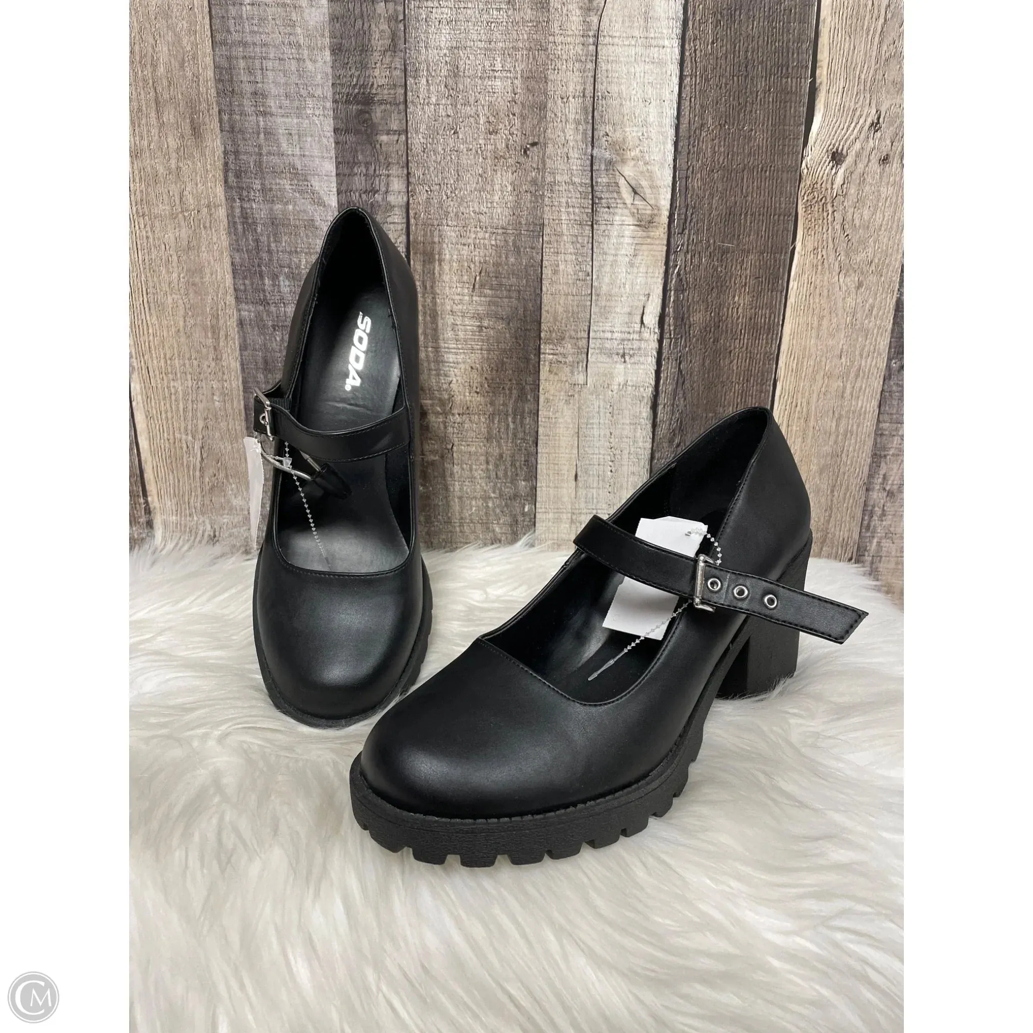 Trendy Sandals Flexible Construction Shoes Heels Block By Soda In Black, Size: 10