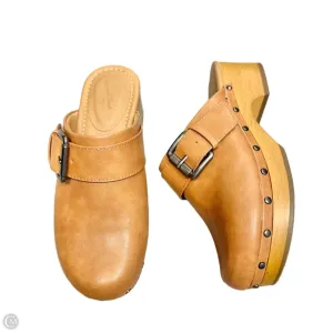Fall Heels Shoes Heels Block By Universal Thread In Tan, Size: 5.5