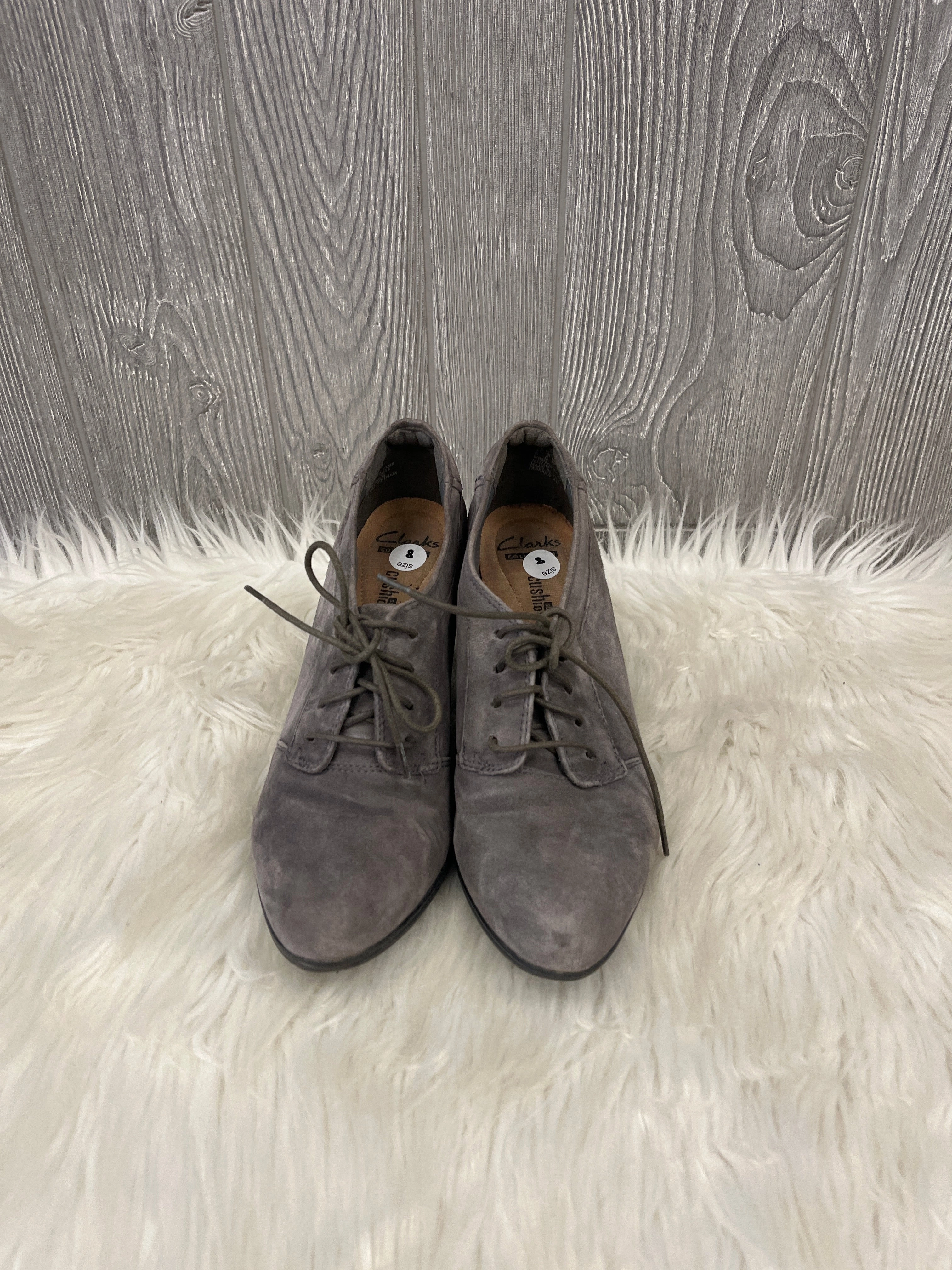 Sophisticated Edge Shoes Heels Block By Clarks In Grey, Size: 8