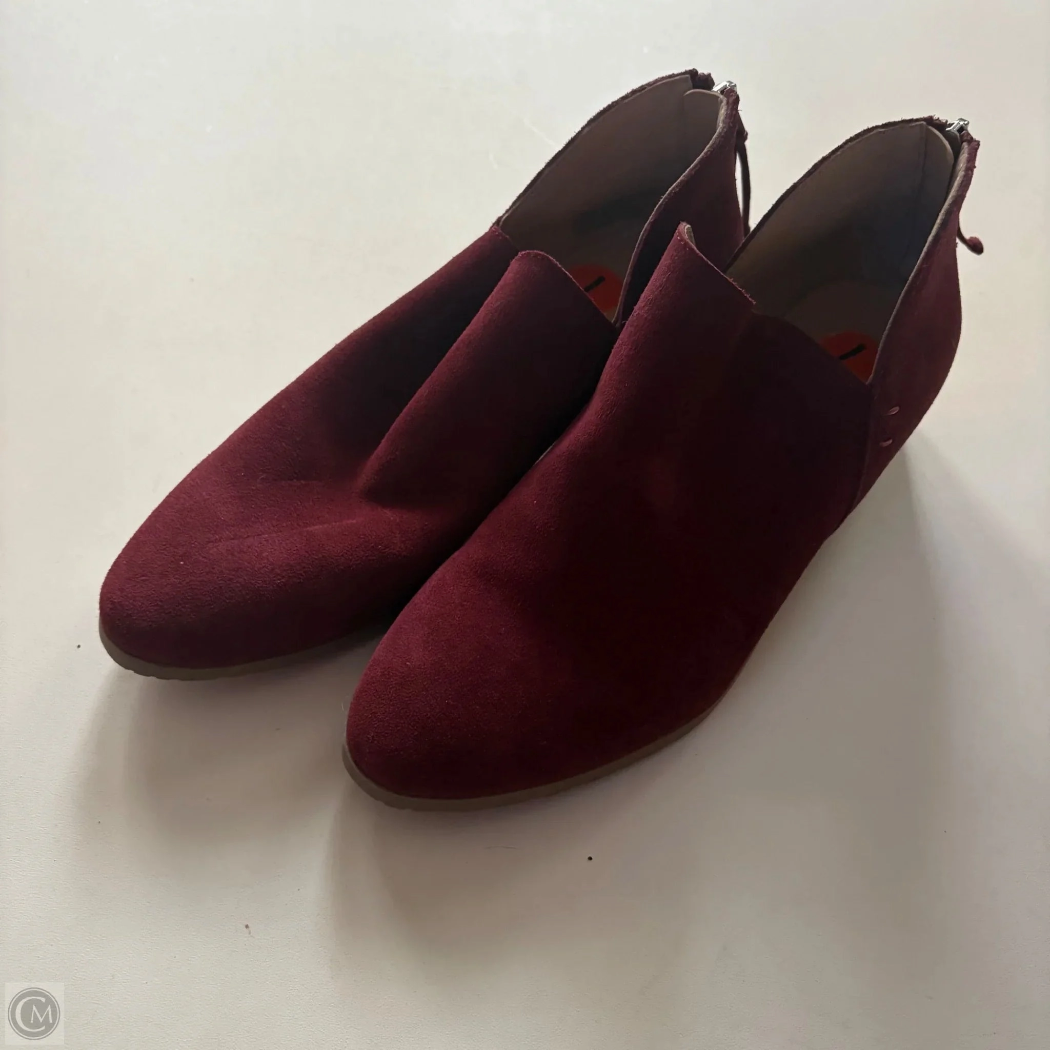 Textured Finish Chic Pumps Shoes Heels Block By Kenneth Cole In Maroon, Size: 7