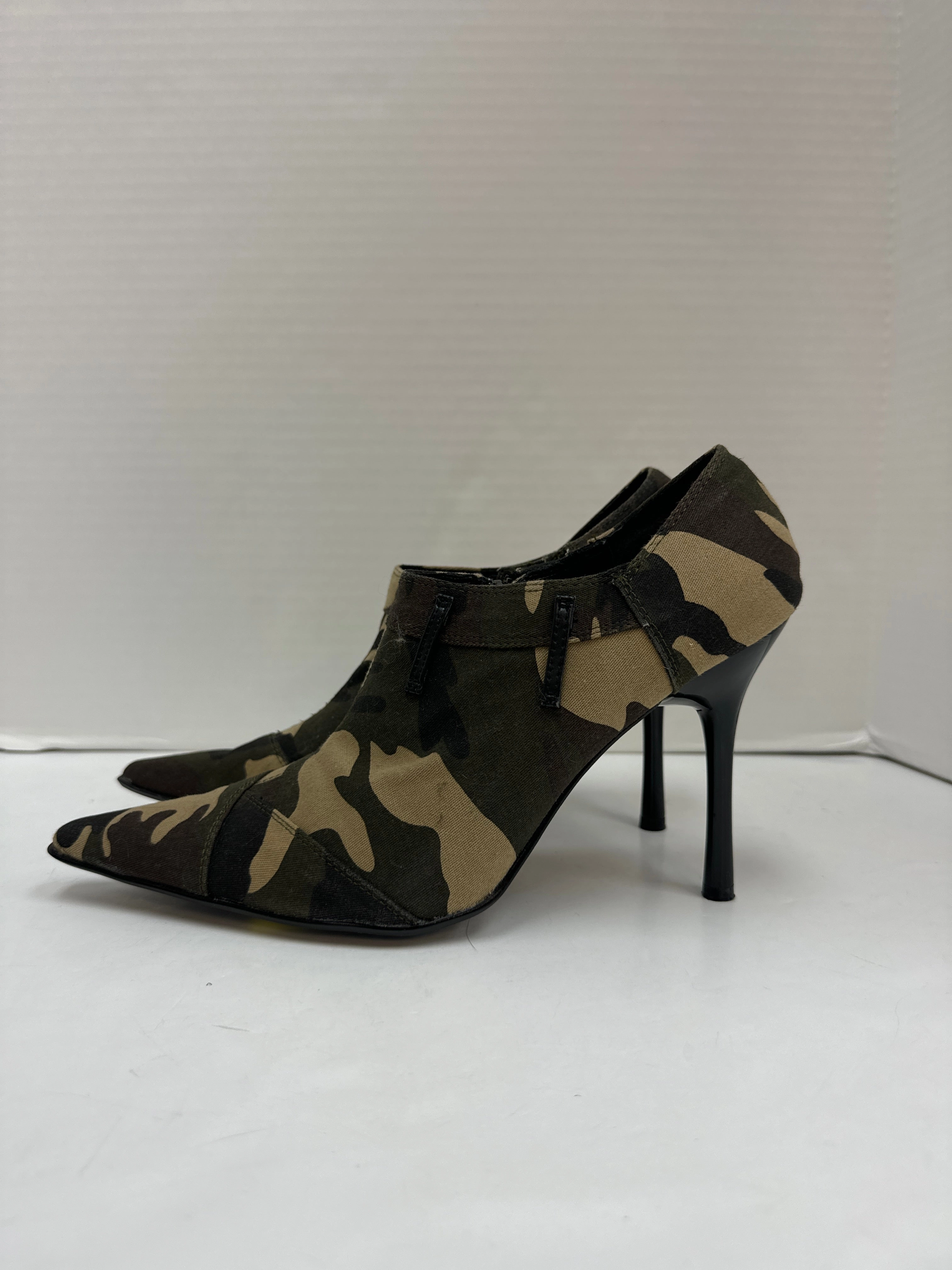 Shoes Heels Stiletto By Clothes Mentor In Camouflage Print, Size: 9 Comfortable to wear Travel Heels