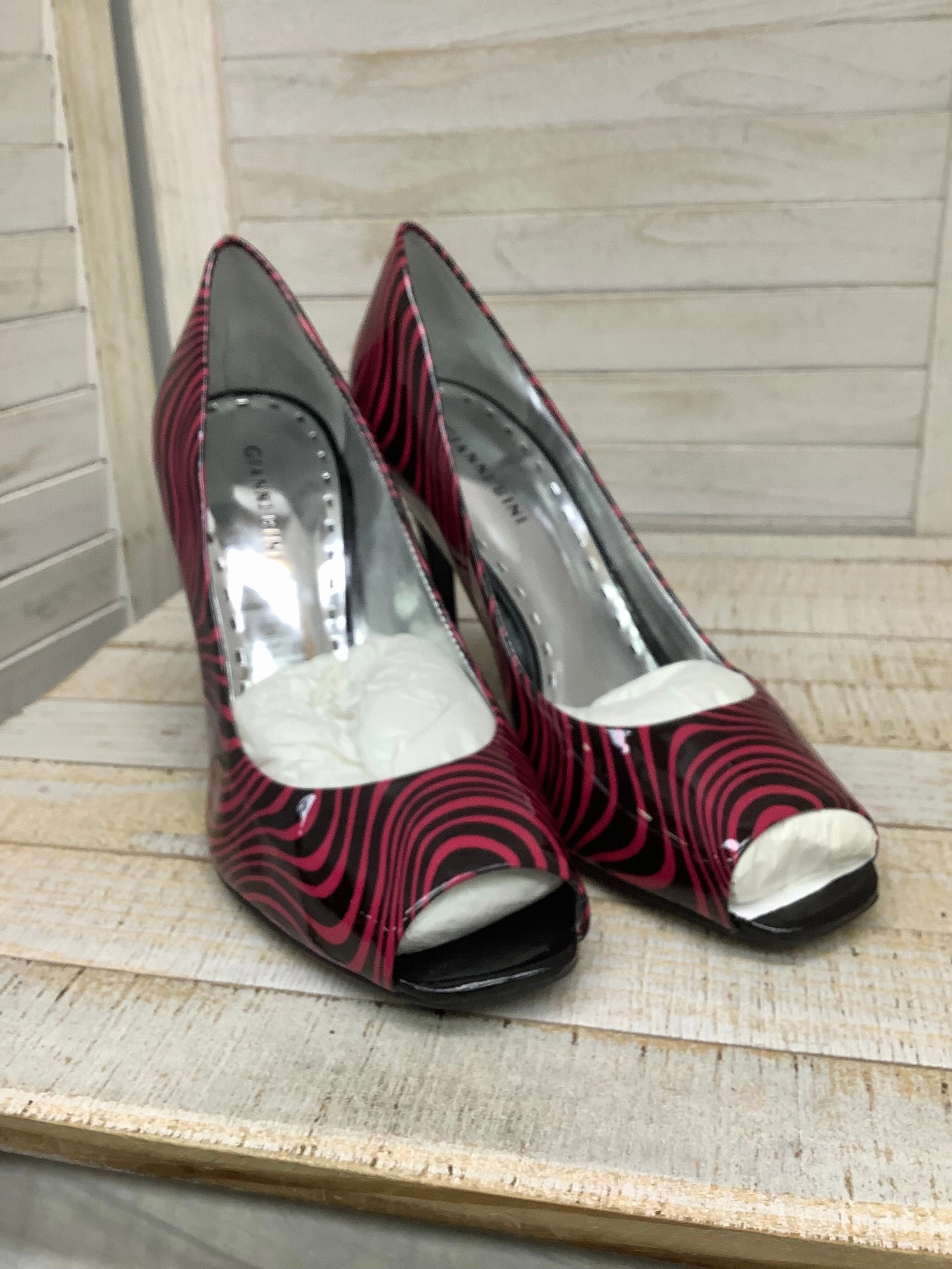 Open Toe Wedges Fashionable Wedges Shoes Heels Stiletto By Giani Bernini In Black & Pink, Size: 10