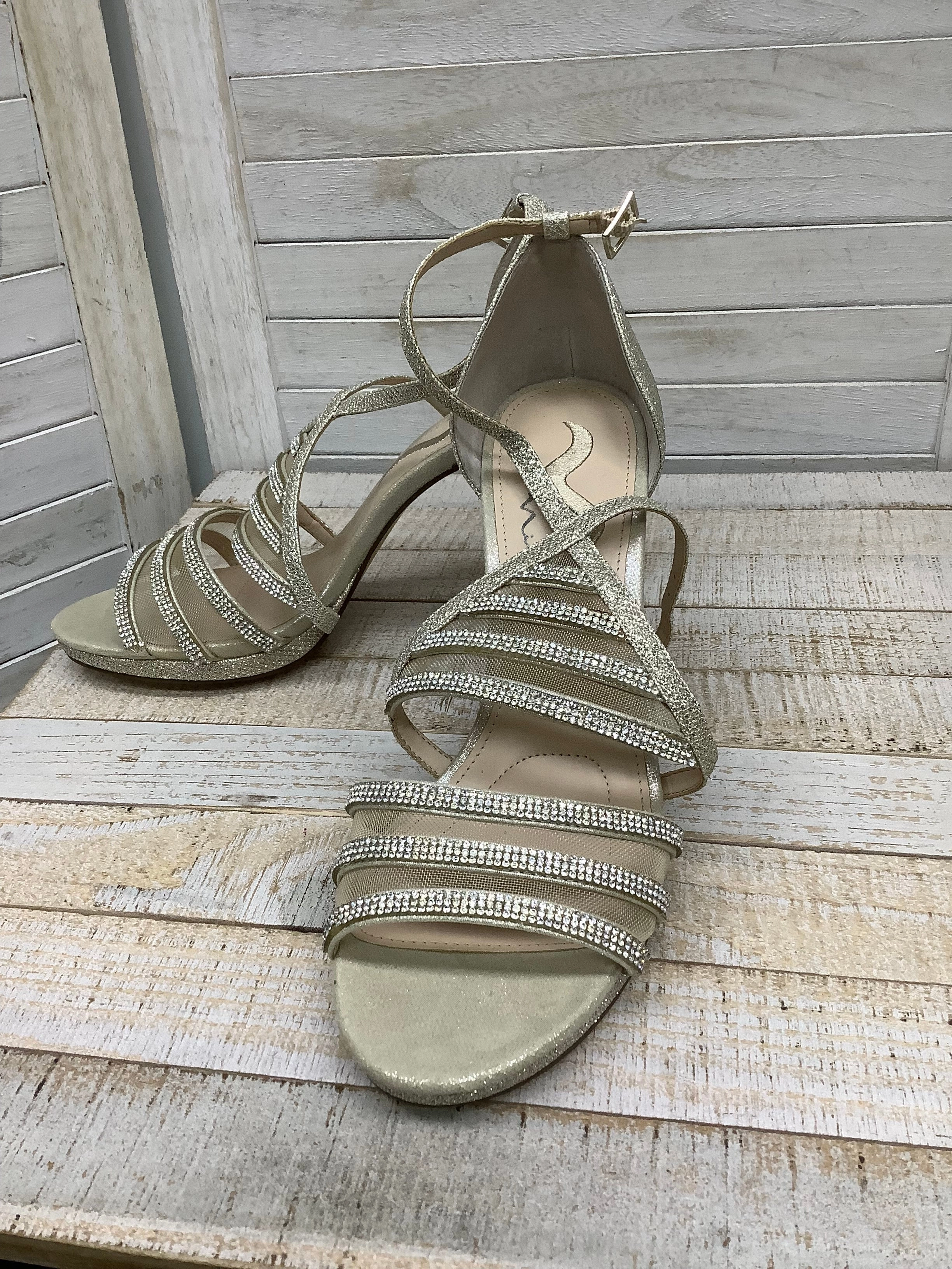 Comfort Mood Lightweight Sole Shoes Heels Stiletto By Nina In Gold, Size: 9