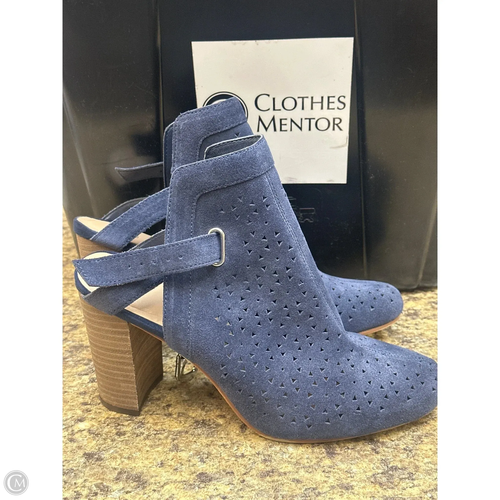 Shoes Heels Block By Crown And Ivy In Blue, Size: 9.5 Sleek Dress Shoes Glossy Finish