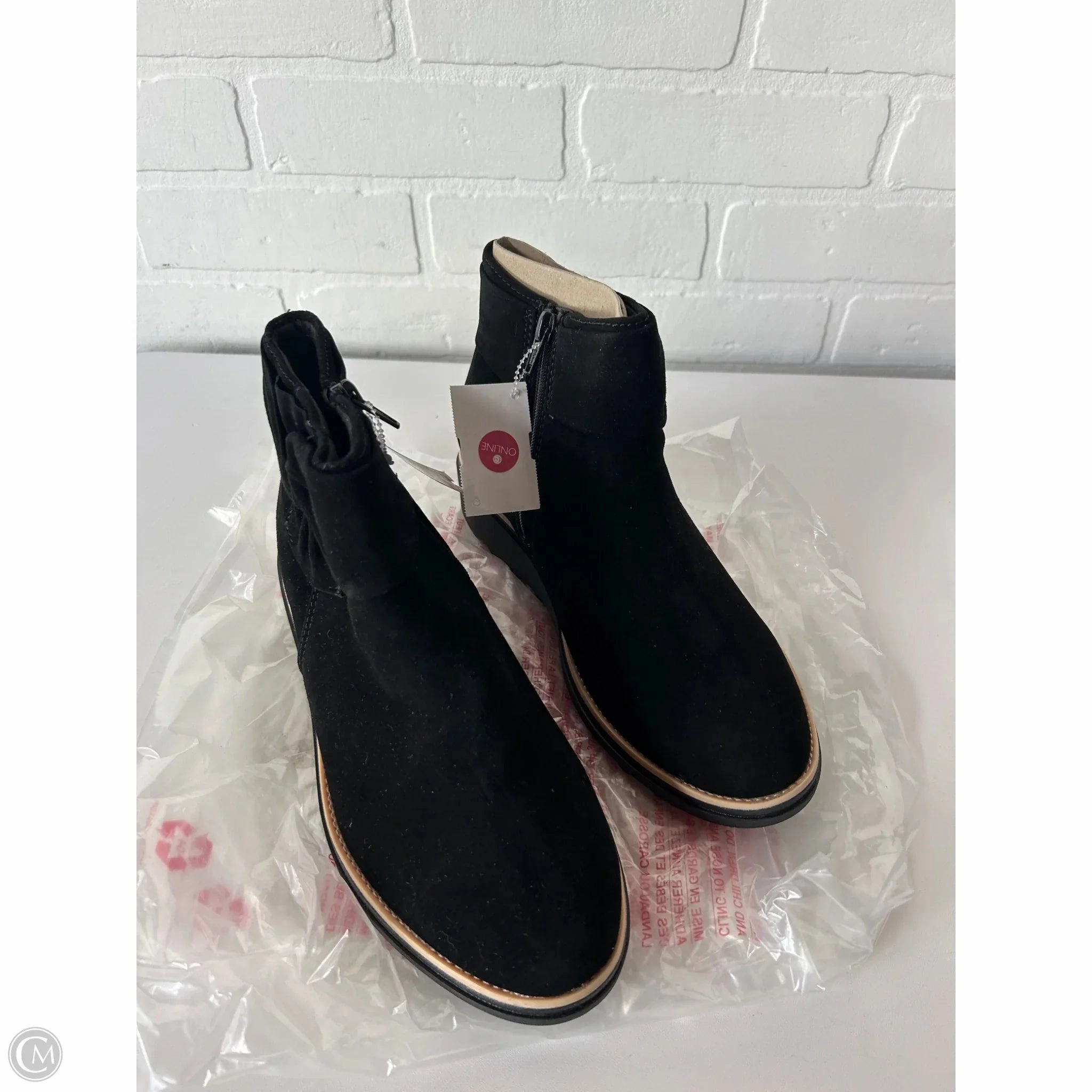 Boots Ankle Flats By Clarks In Black, Size: 7.5 Lace-Up Closure