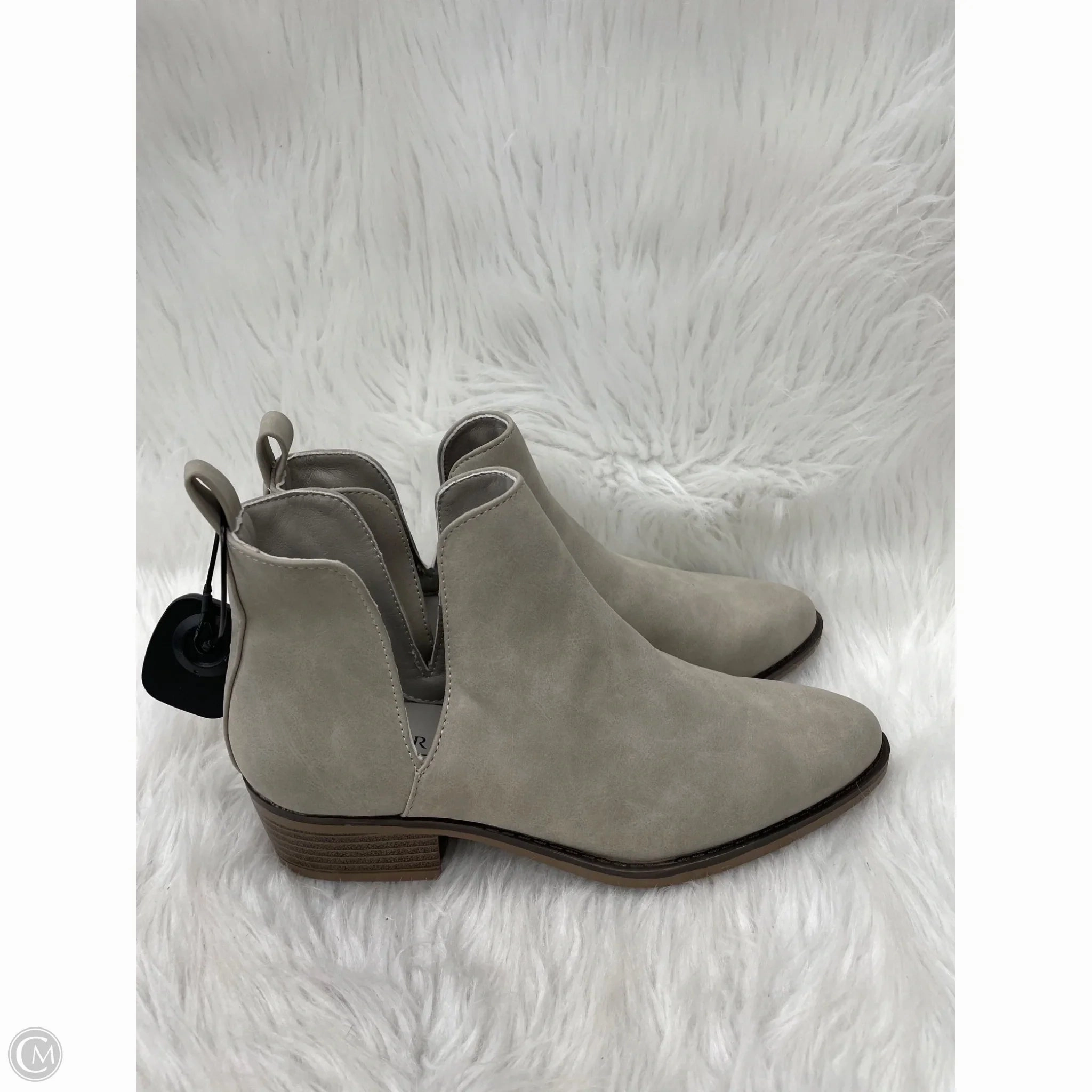Boots Ankle Flats By Serra In Grey, Size: 7 Rugged Built Hiking Trails
