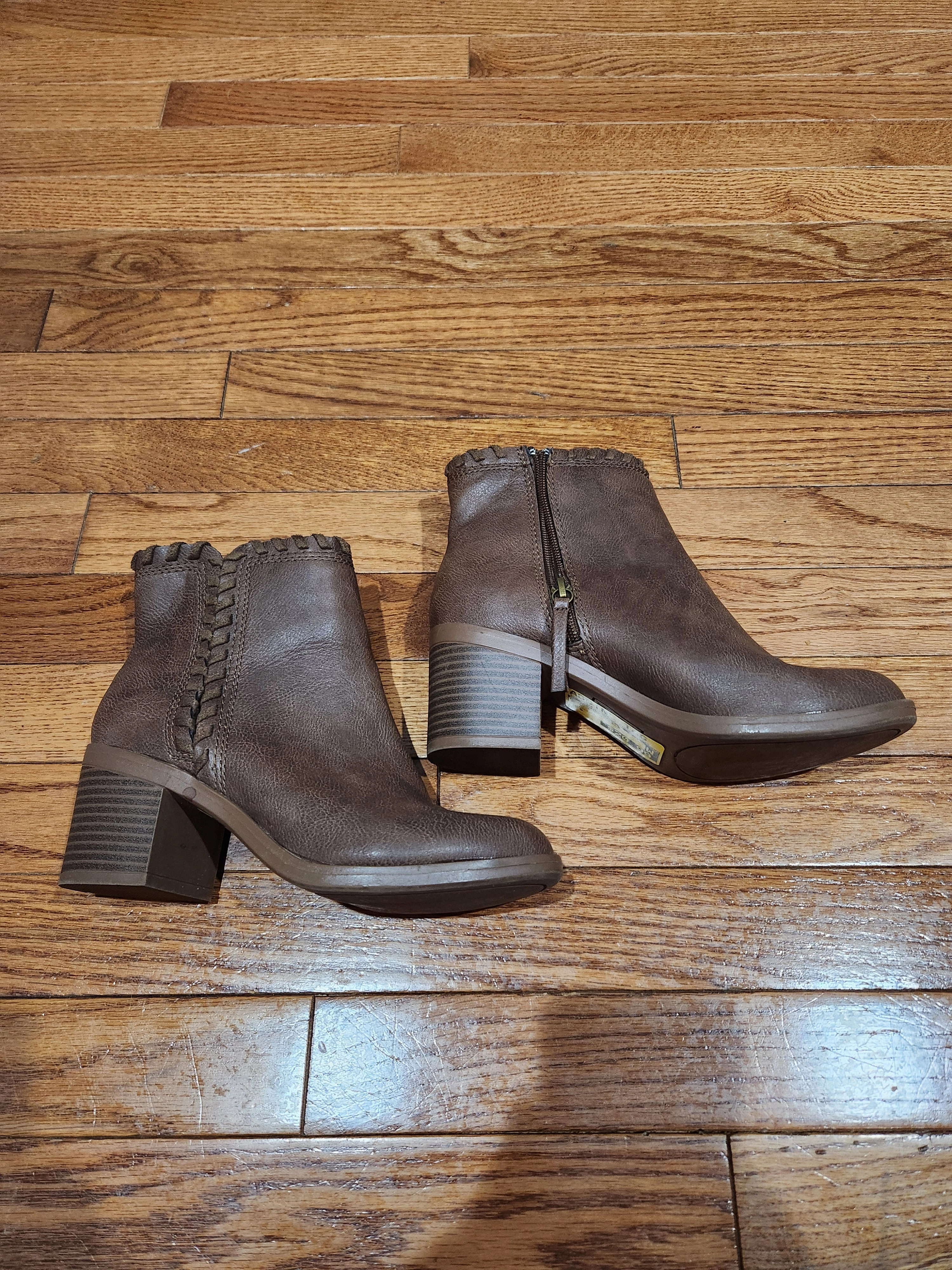 Boots Ankle Heels By Clothes Mentor  Size: 6 sweat-wicking Feather Light Weather Resistant User
