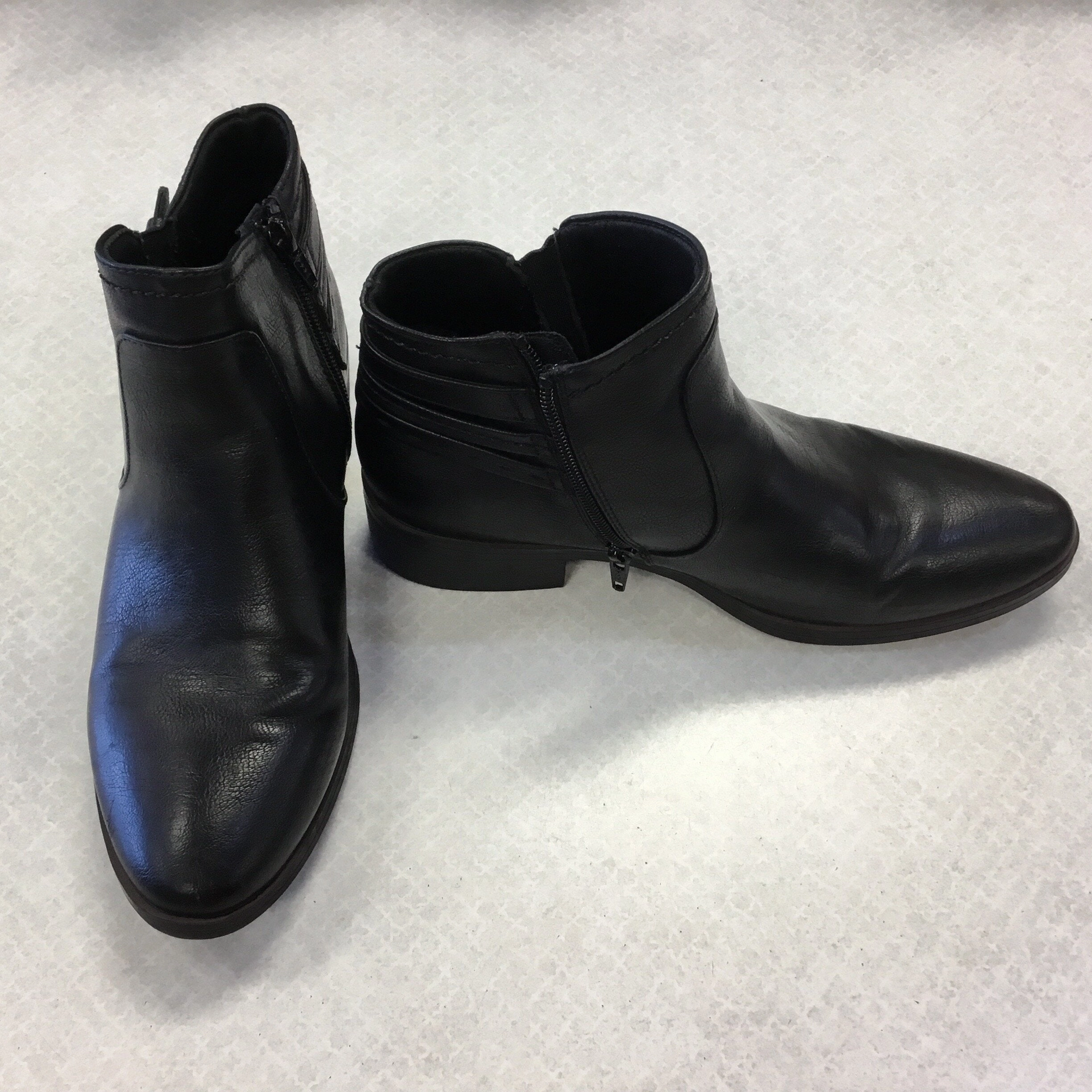 Boots Ankle Heels By Bare Traps  Size: 9.5 Hunting Trip