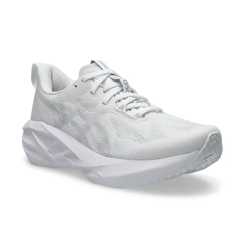 Women's Novablast 5 White/Piedmont Grey Ethical Manufacturing
