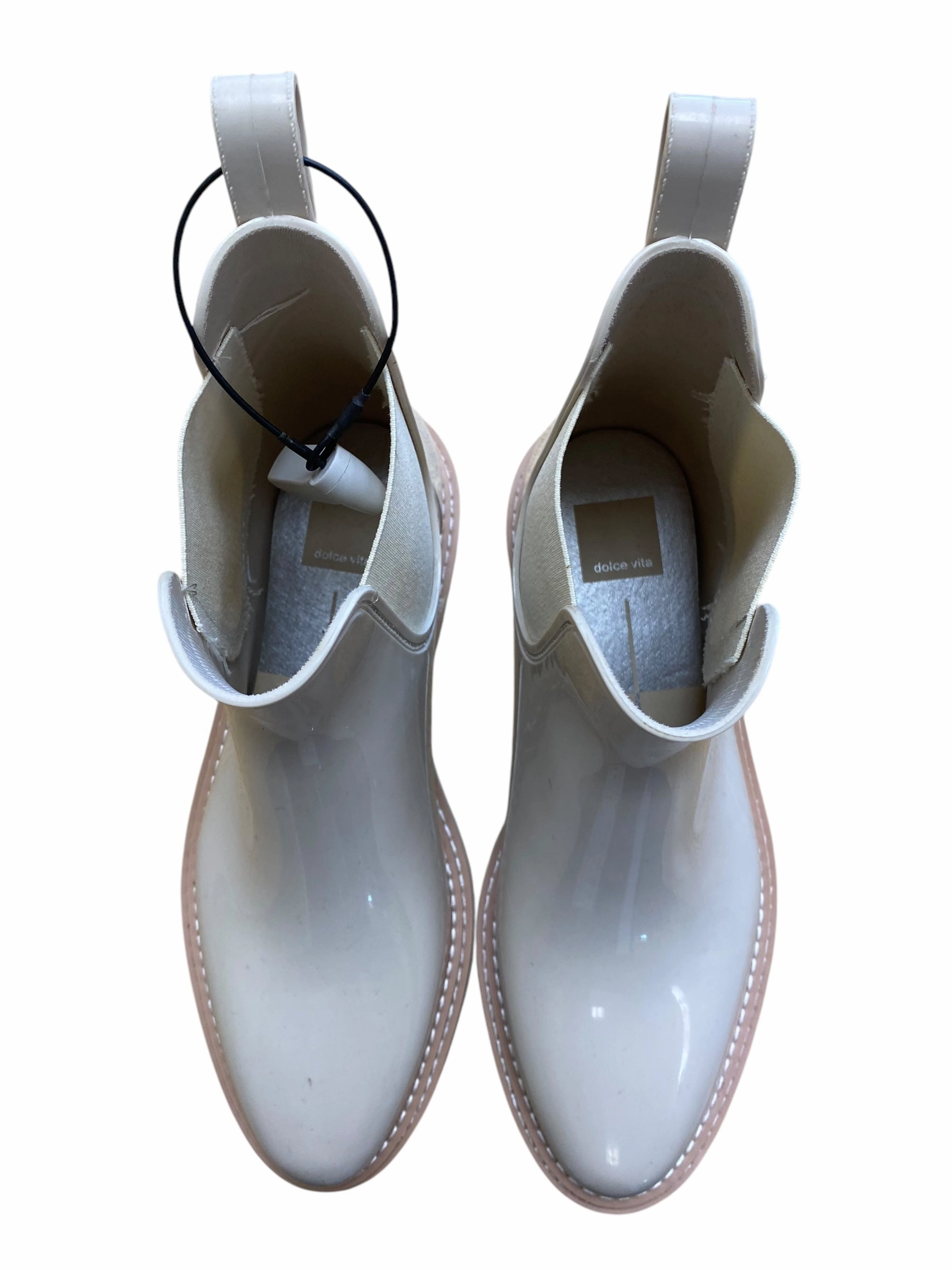 Ski Resort Visitor Boots Ankle Flats By Dolce Vita In Cream, Size: 11