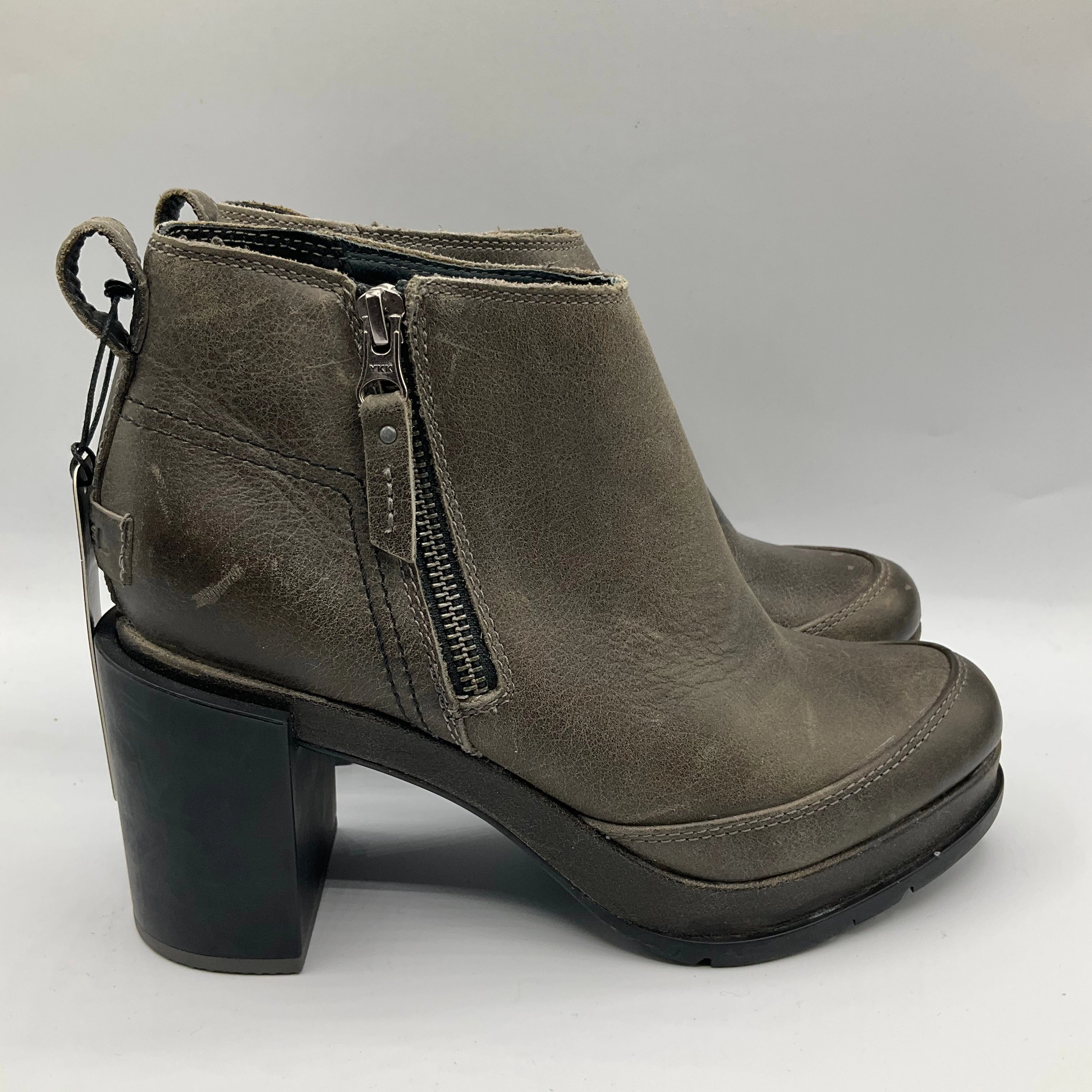 Deep Black Minimal Impact Boots Ankle Heels By Sorel In Green, Size: 6.5