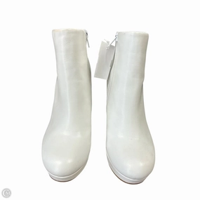 Training Ground Active Use Boots Ankle Heels By Clothes Mentor In White, Size: 7