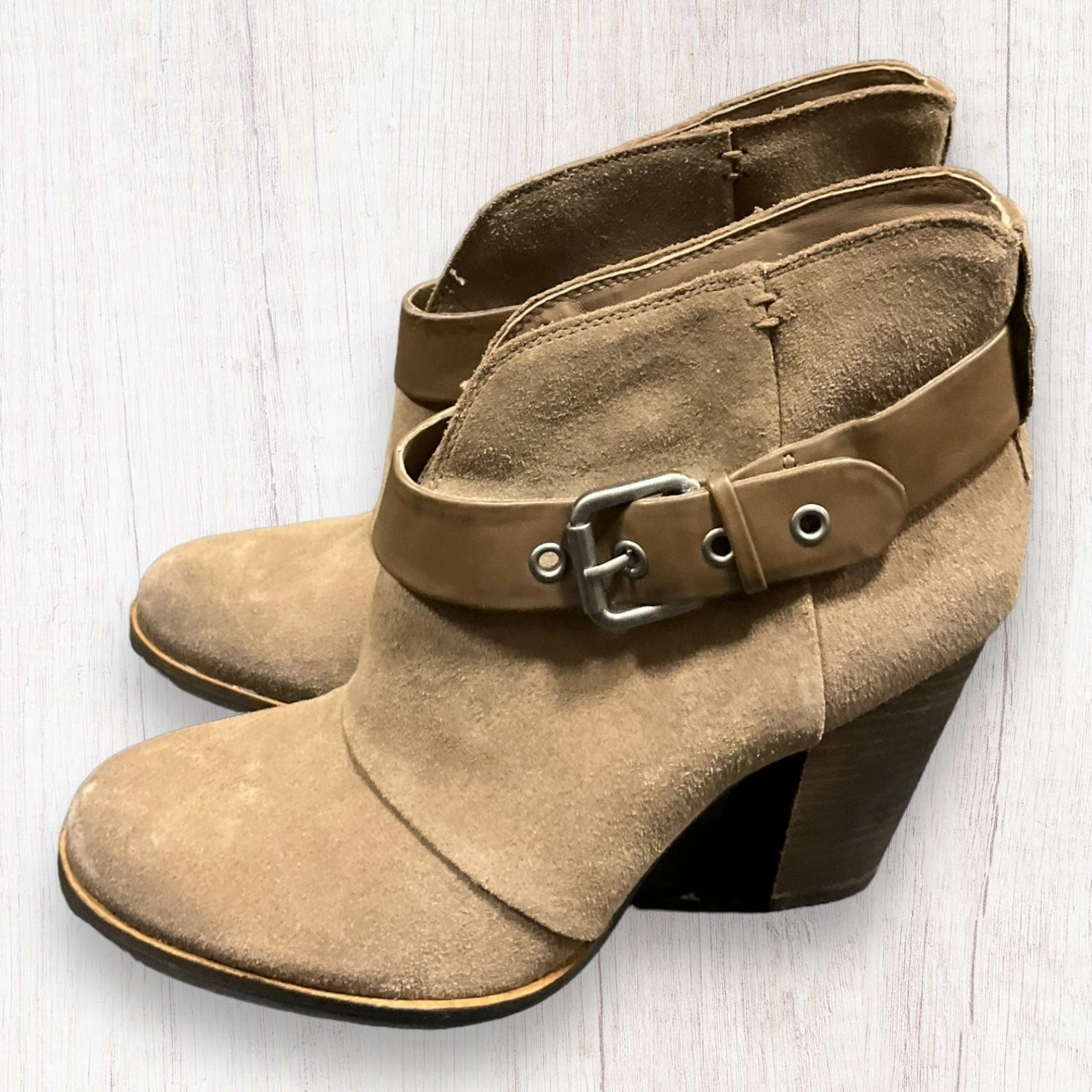 Tan Boots Ankle Heels Bcbg, Size 8 Breathable All Day Wear Flexible