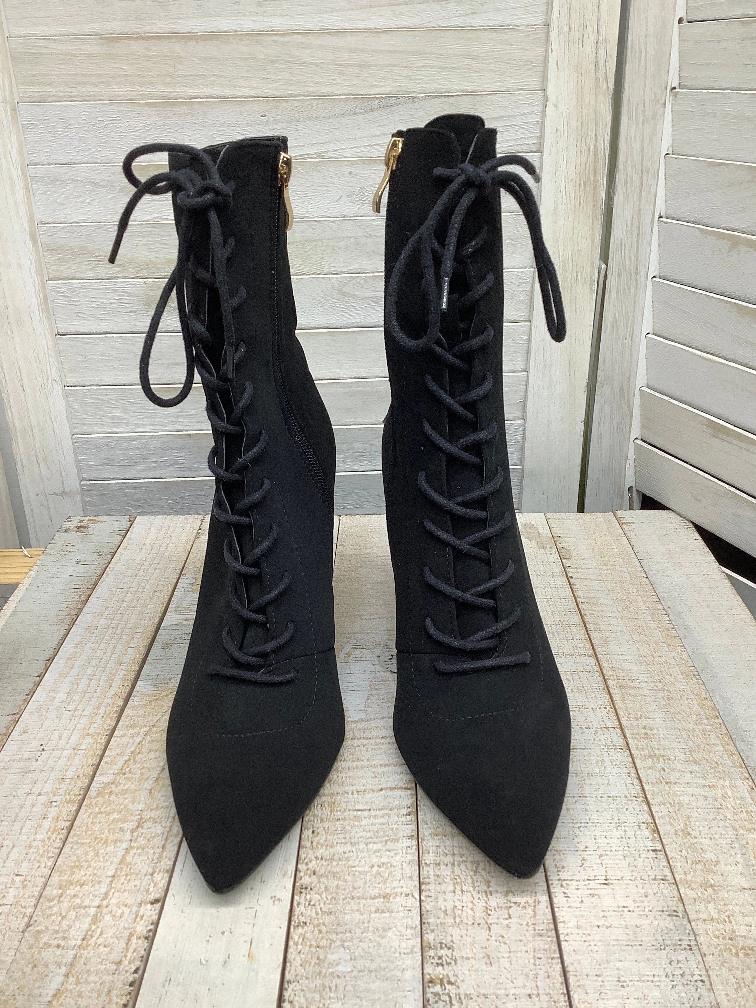 Slip Resistant Urban Traveler Boots Ankle Heels By Express  Size: 8