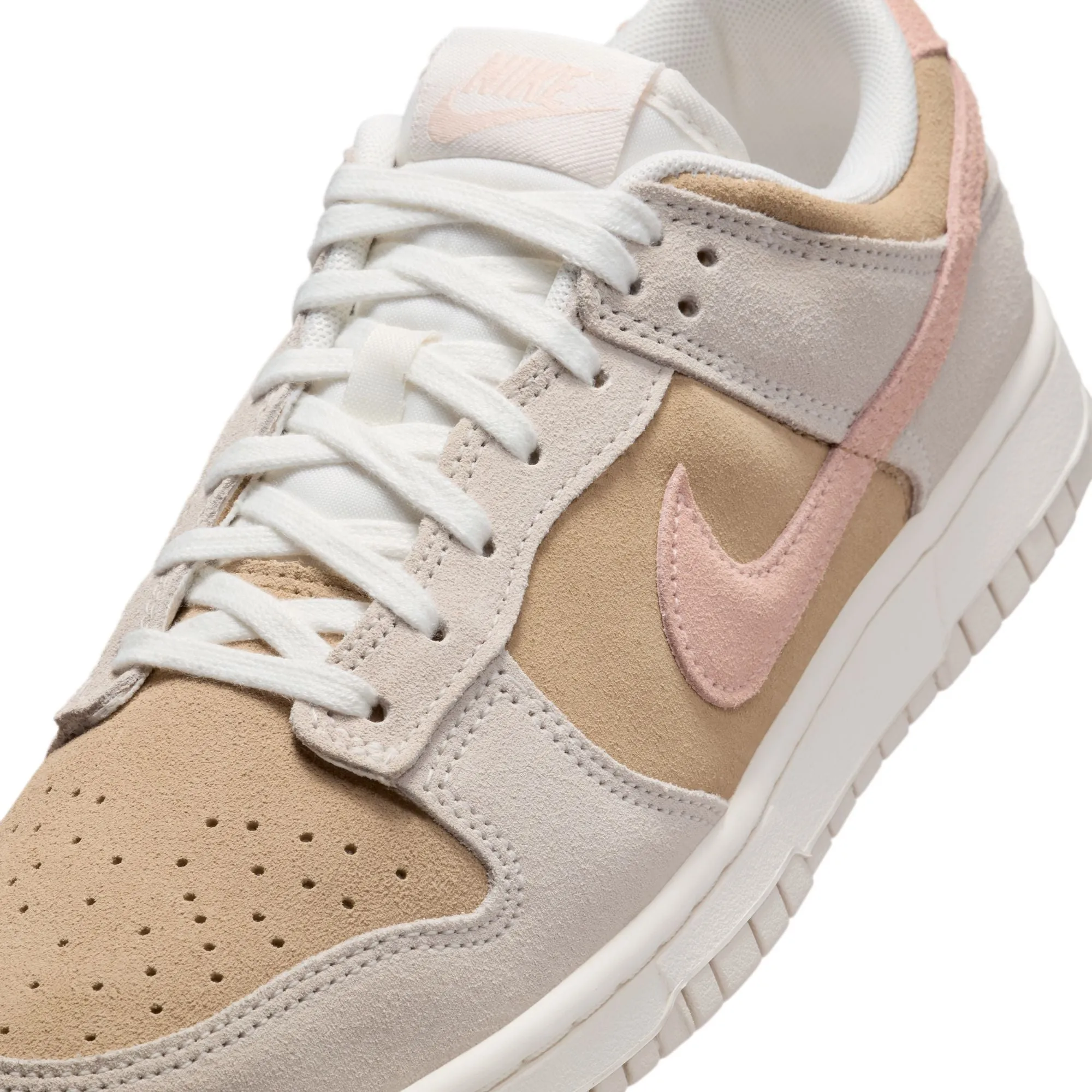 NIKE DUNK LOW Flexible sole construction Square Toe