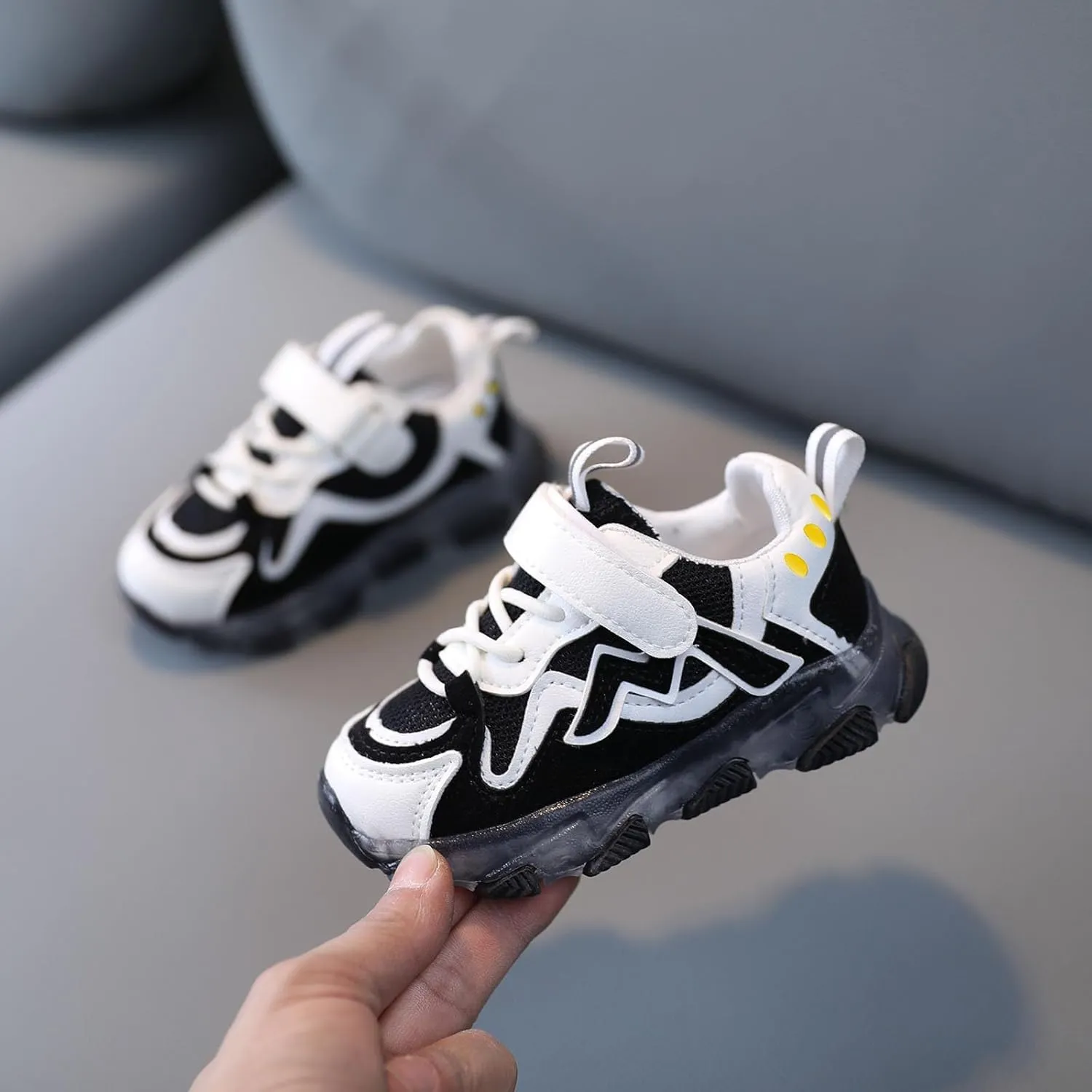 Toddler Tennis Breathable Cozy Sneaker with Lights Baby Girls Boys Led Mesh Flat Shoes Running Lightweight Sport Shoes