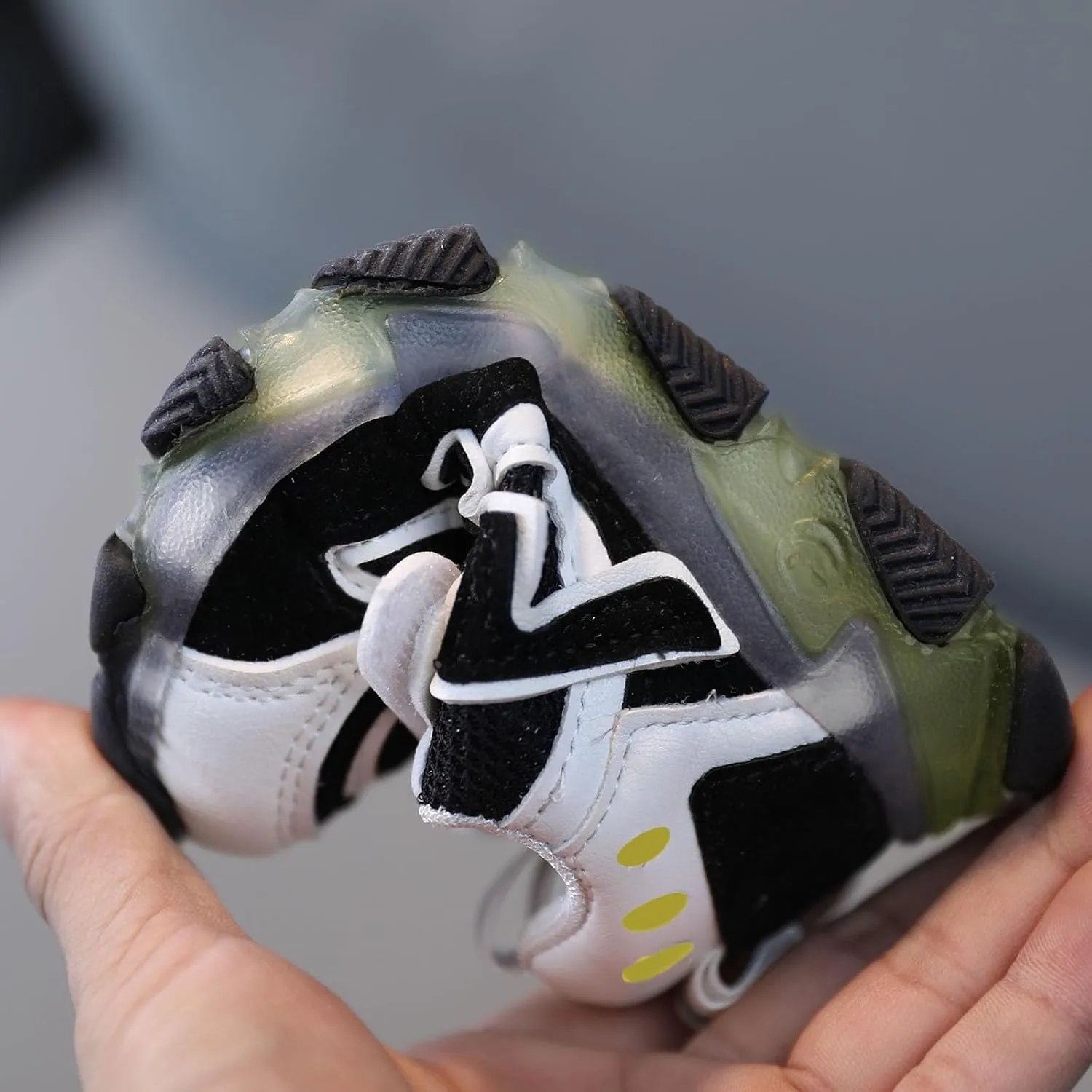 Toddler Tennis Breathable Cozy Sneaker with Lights Baby Girls Boys Led Mesh Flat Shoes Running Lightweight Sport Shoes